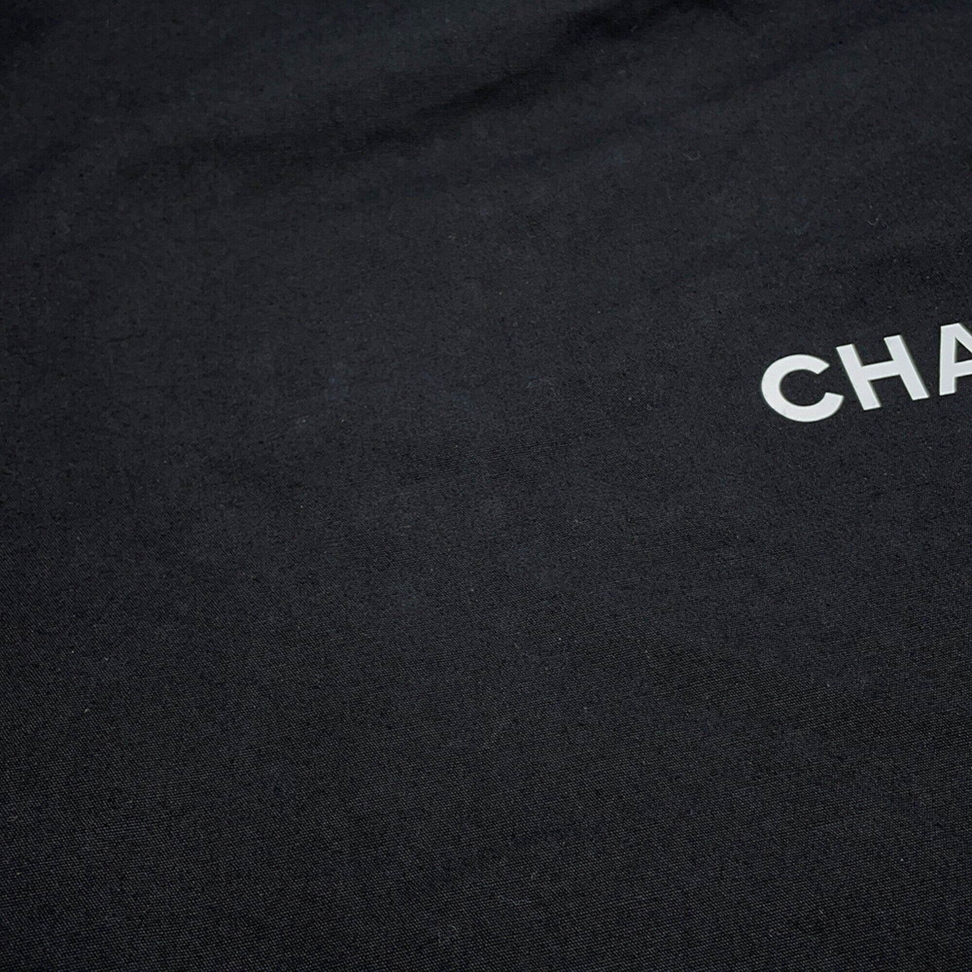 Chanel Black Handbag (Pre-Owned)