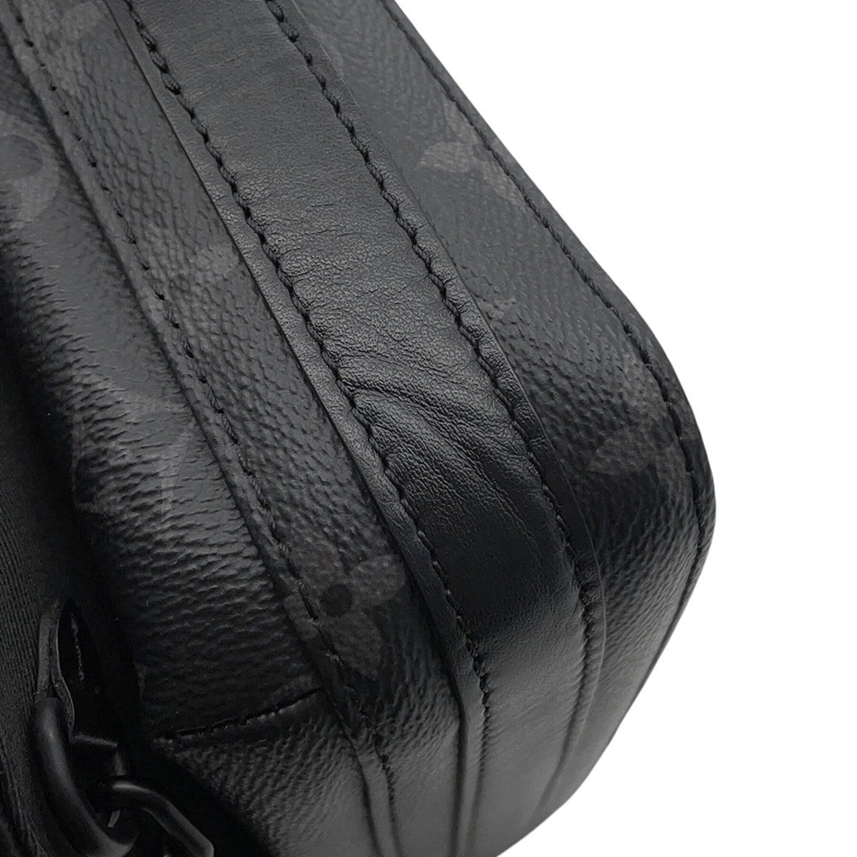 Louis Vuitton Monogram Eclipse Black Noir Monogram Eclipse Handbag Shoulder Bag (Pre-Owned)