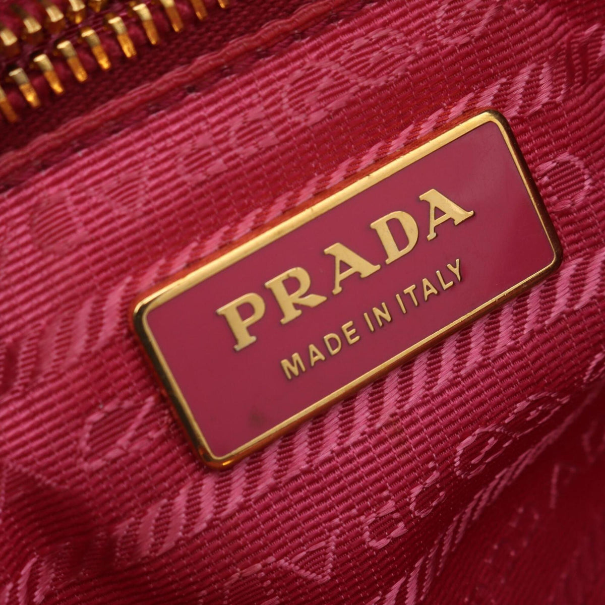Prada Red Color Leather Handbag (Pre-Owned)