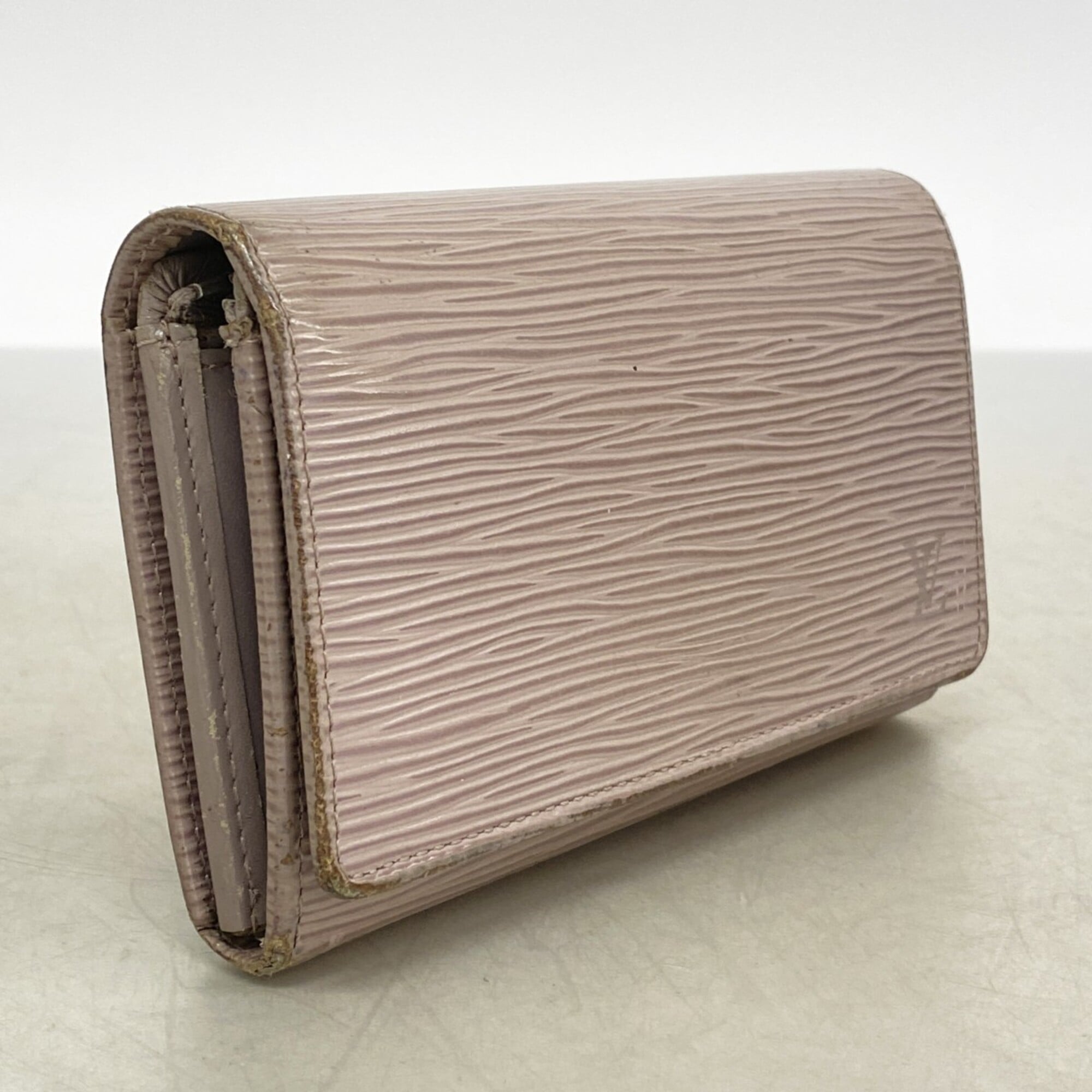 Louis Vuitton Lilac Wallet (Bi-Fold) (Pre-Owned)