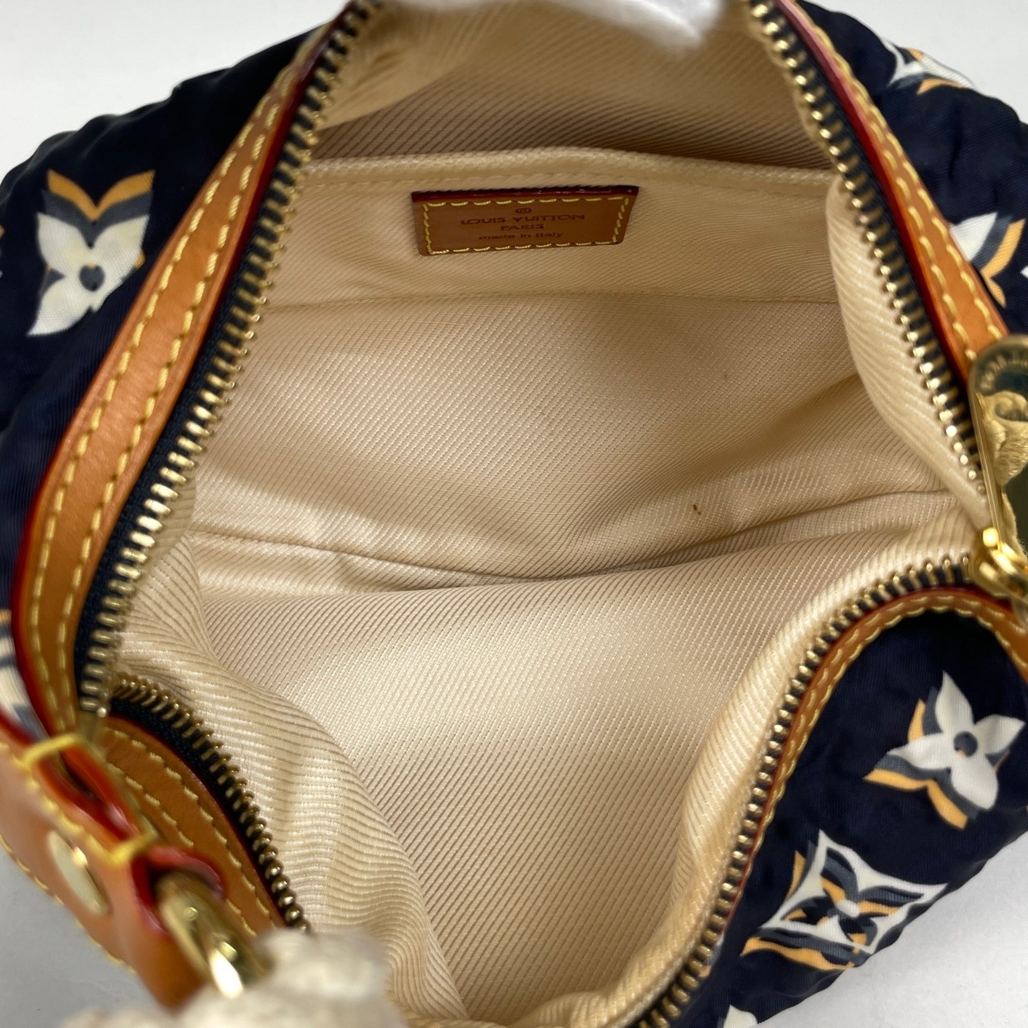 Louis Vuitton Monogram Navy Blue Monogram Handbag Shoulder Bag (Pre-Owned)