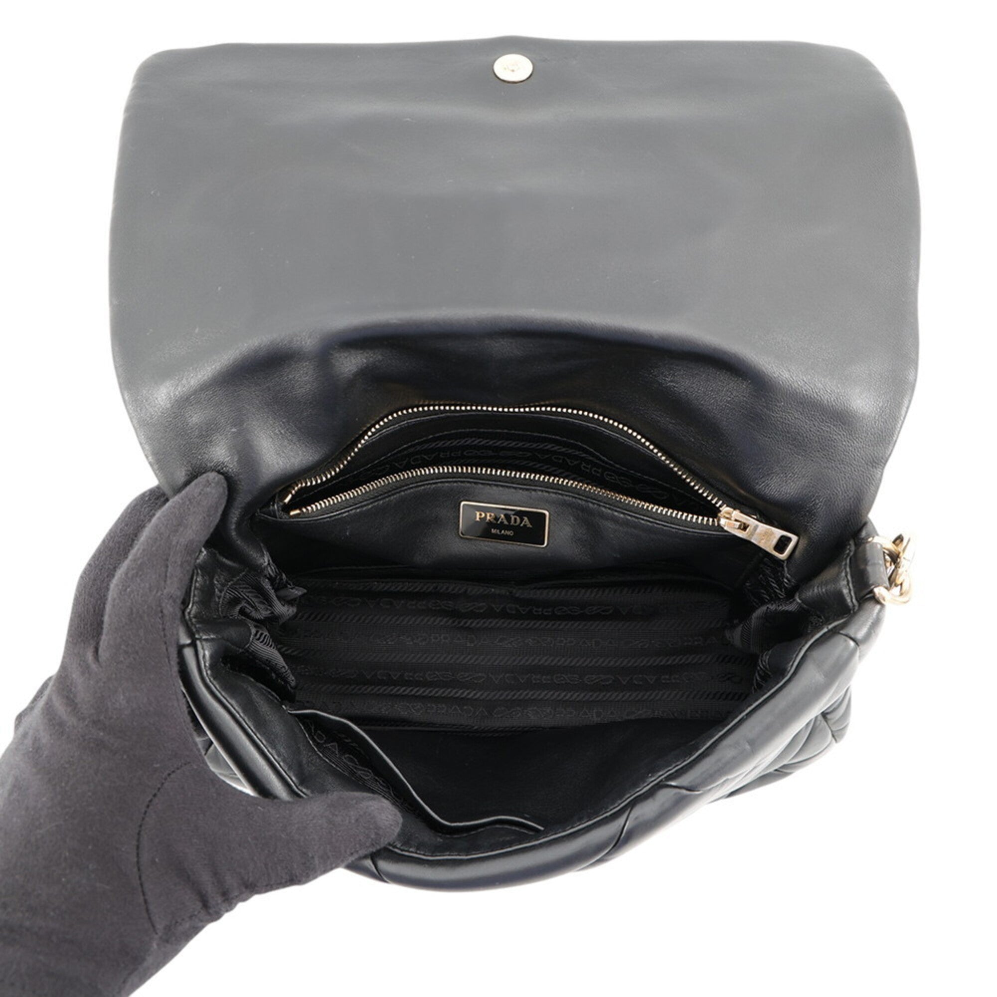 Prada Black Leather Shoulder Bag (Pre-Owned)