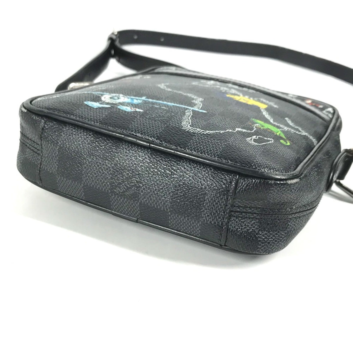 Louis Vuitton Black Damier Graphite Pochette Shoulder Bag (Pre-Owned)