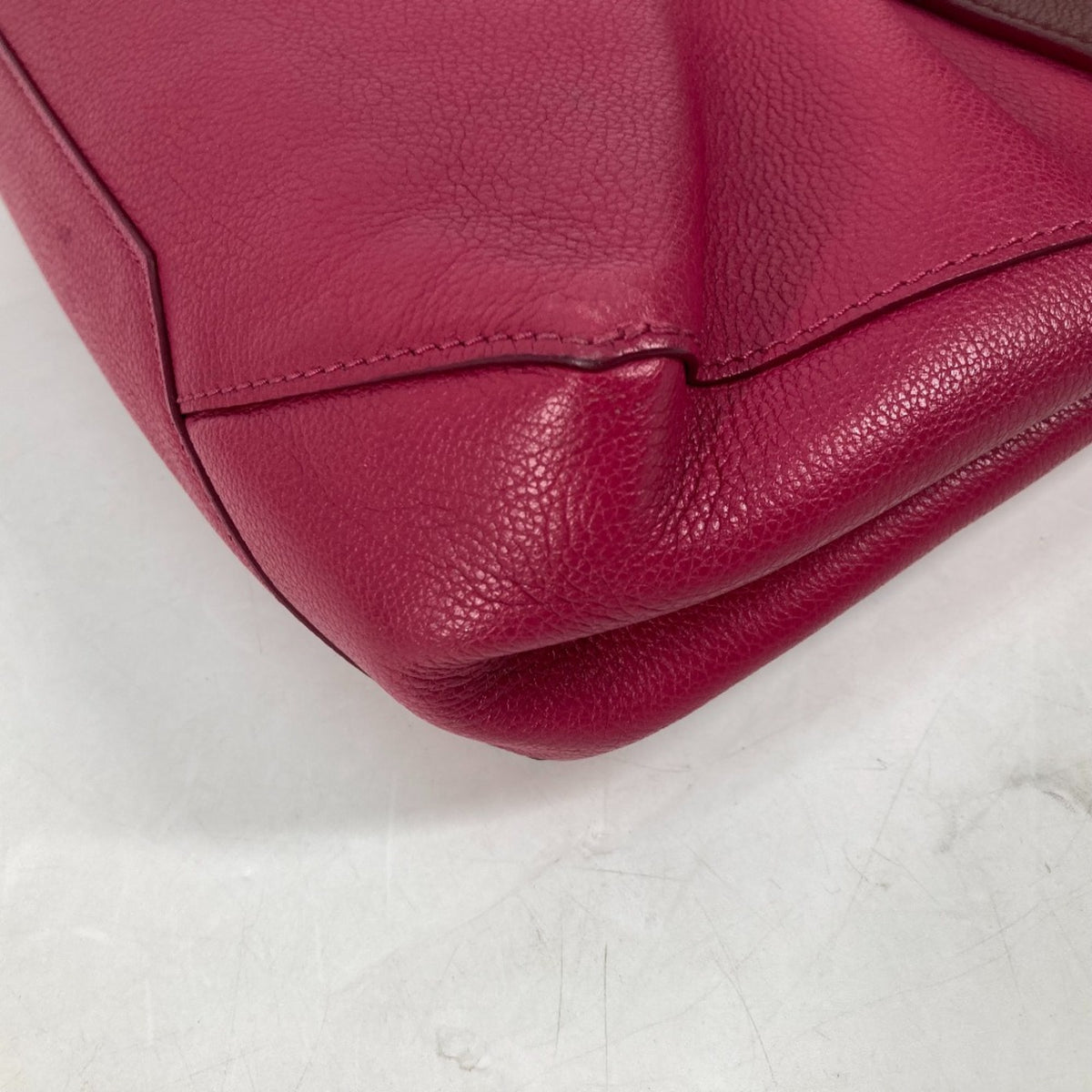 Louis Vuitton Purple Leather Handbag (Pre-Owned)
