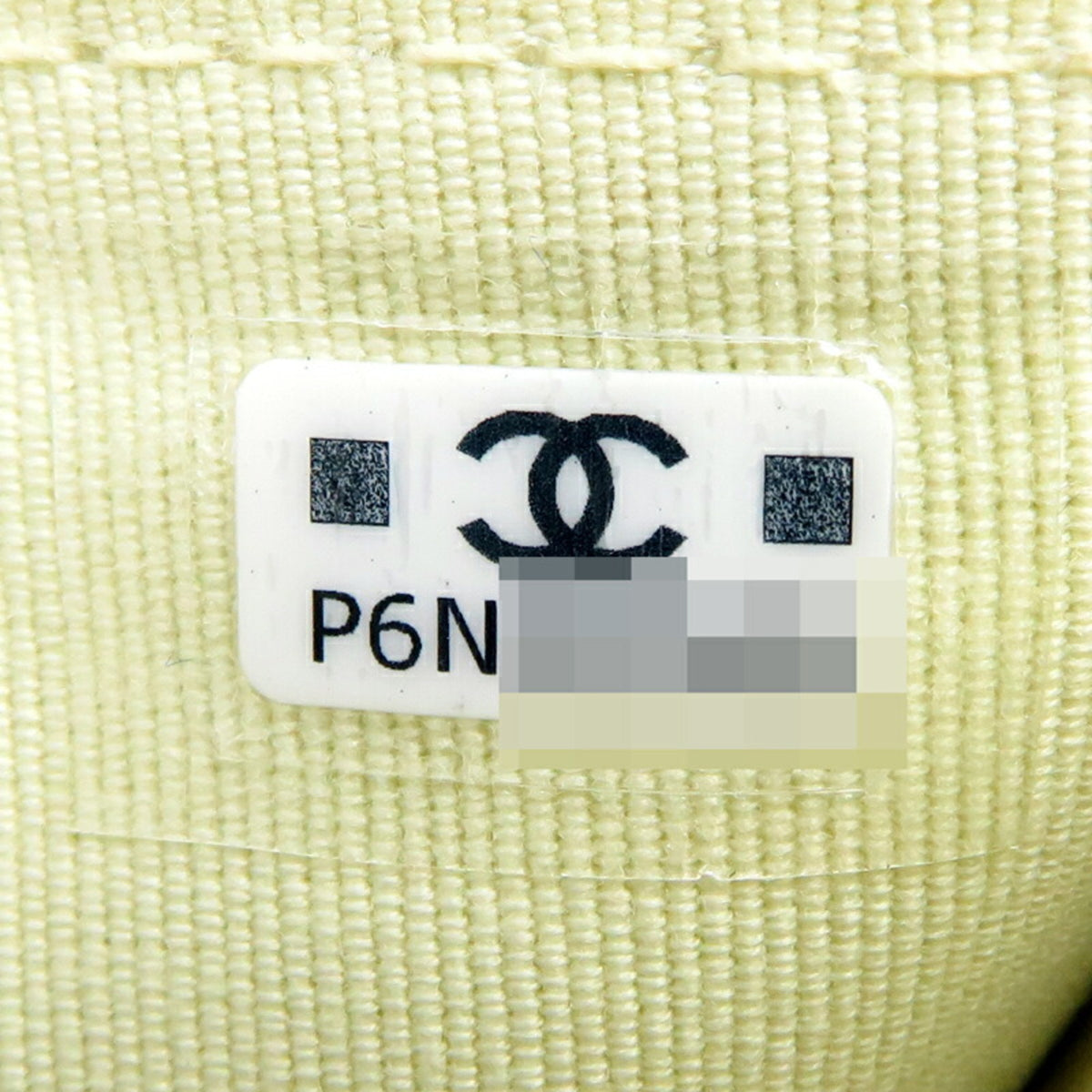 Chanel Cream White Grained Calfskin Wallet (Tri-Fold) (Pre-Owned)