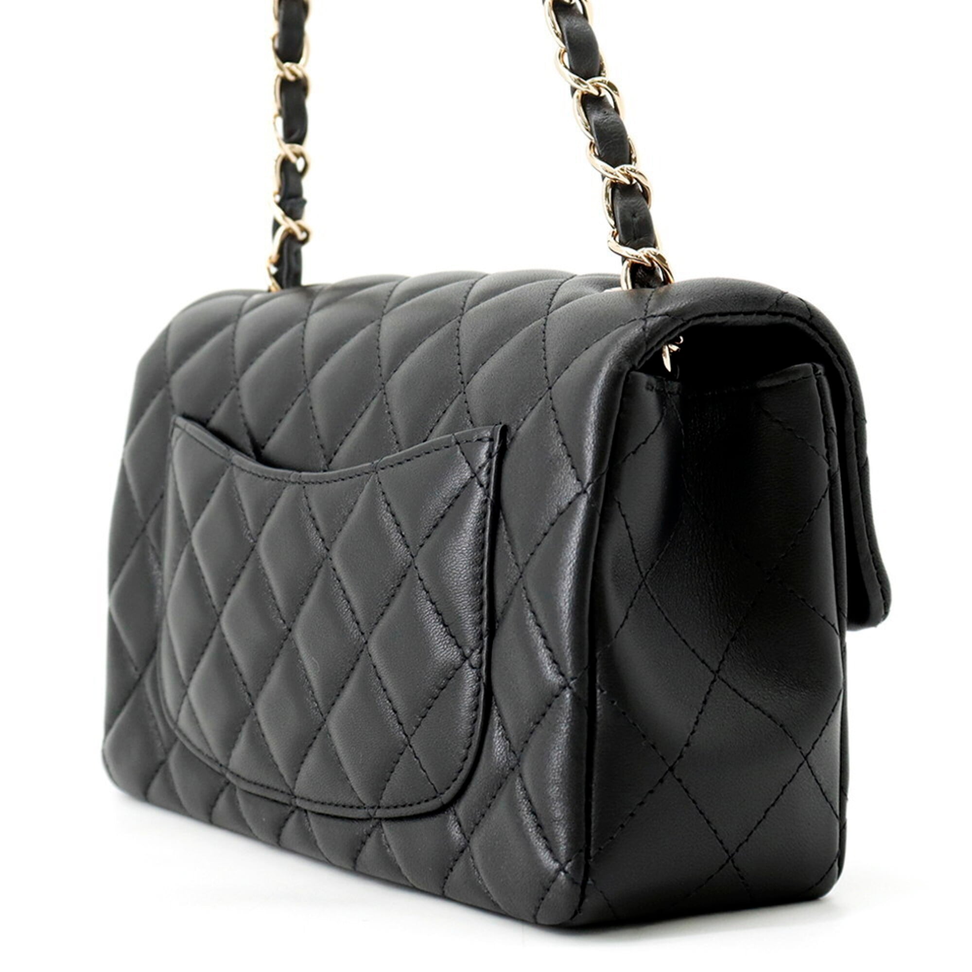 Chanel Matelasse Black Leather Handbag Shoulder Bag (Pre-Owned)