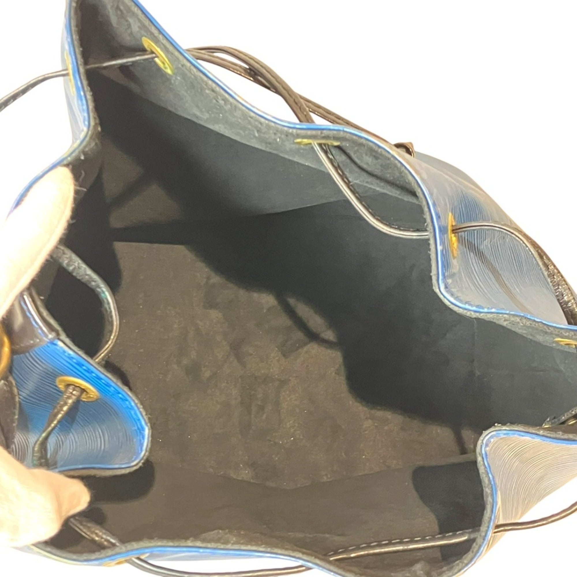Louis Vuitton Epi Black Blue Leather Shoulder Bag (Pre-Owned)