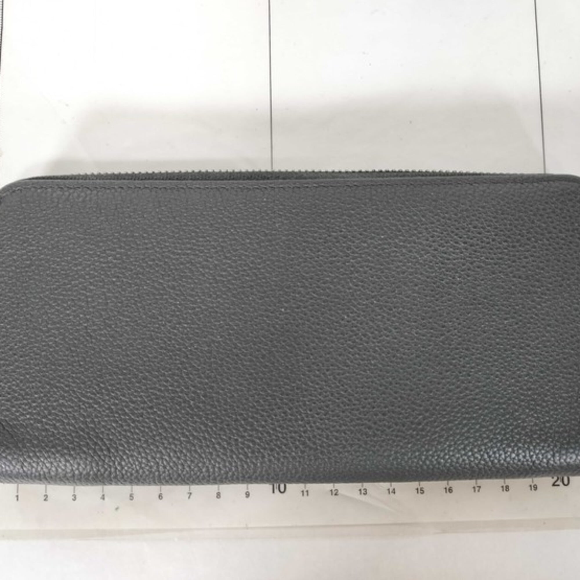 Louis Vuitton Black Leather Long Wallet (Bi-Fold) (Pre-Owned)