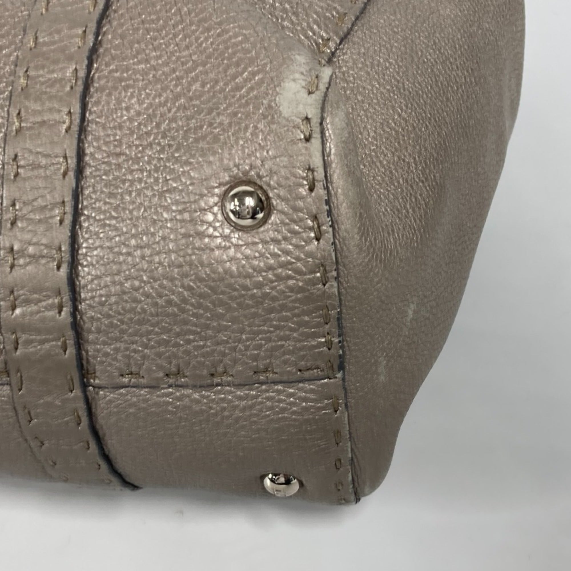 Fendi Gray Leather Shoulder Bag Tote Bag (Pre-Owned)