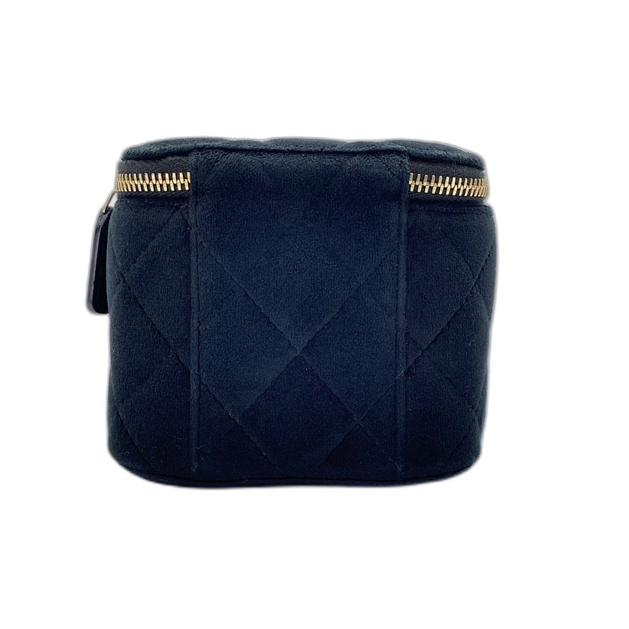 Chanel Matelasse Black Shoulder Bag (Pre-Owned)