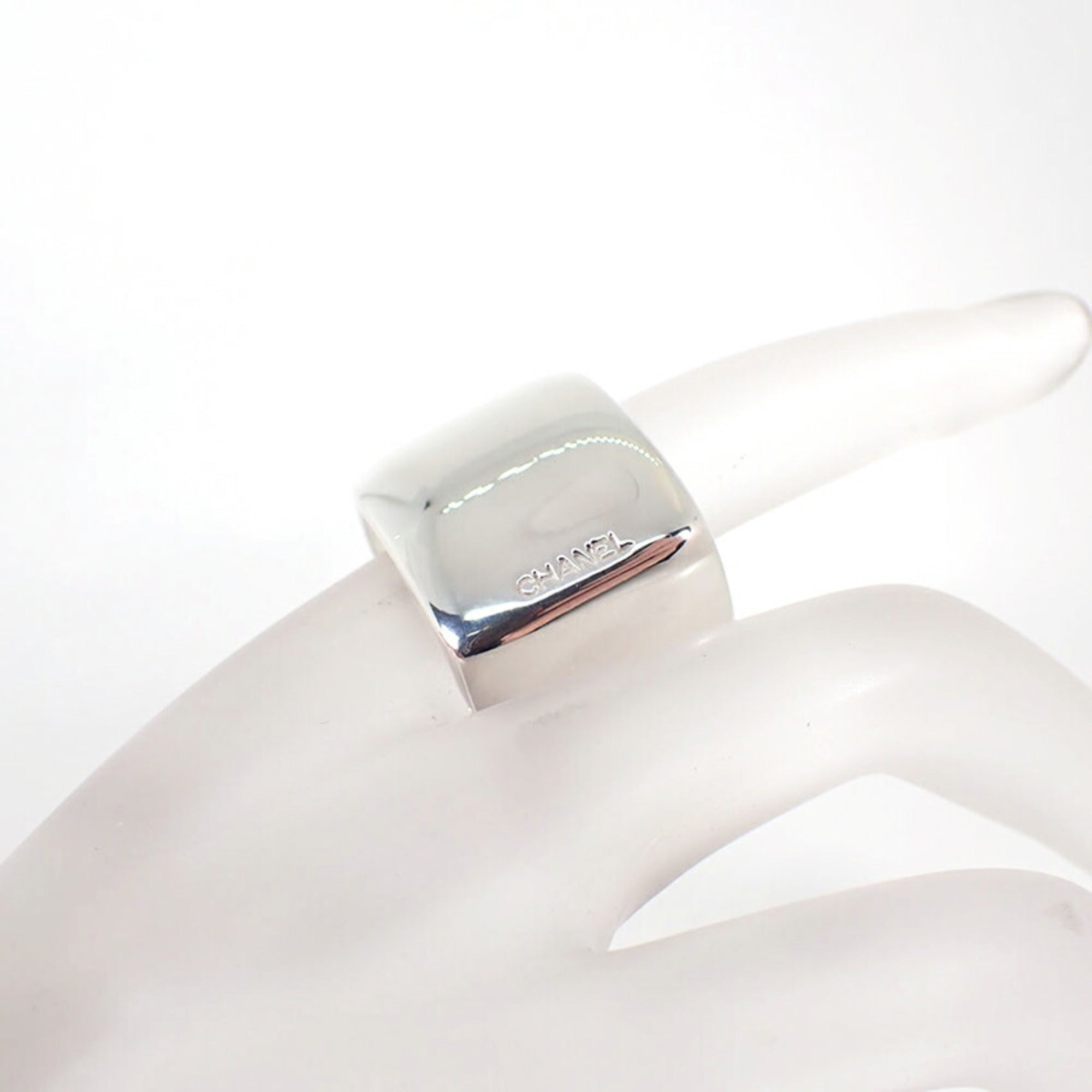 Chanel Silver Sterling Silver 925 Band Ring (Pre-Owned)