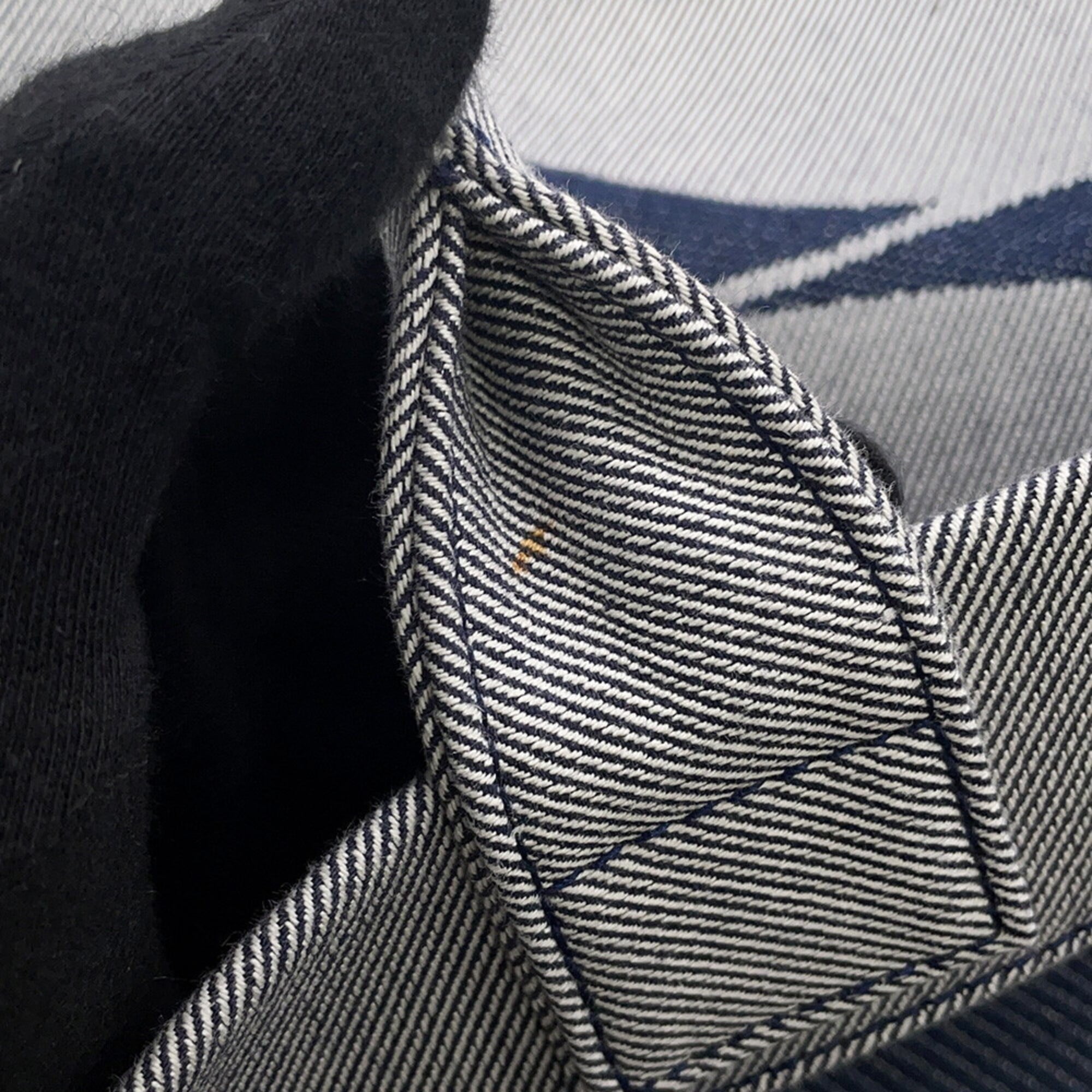 Burberry Gray Navy Canvas Handbag Tote Bag (Pre-Owned)