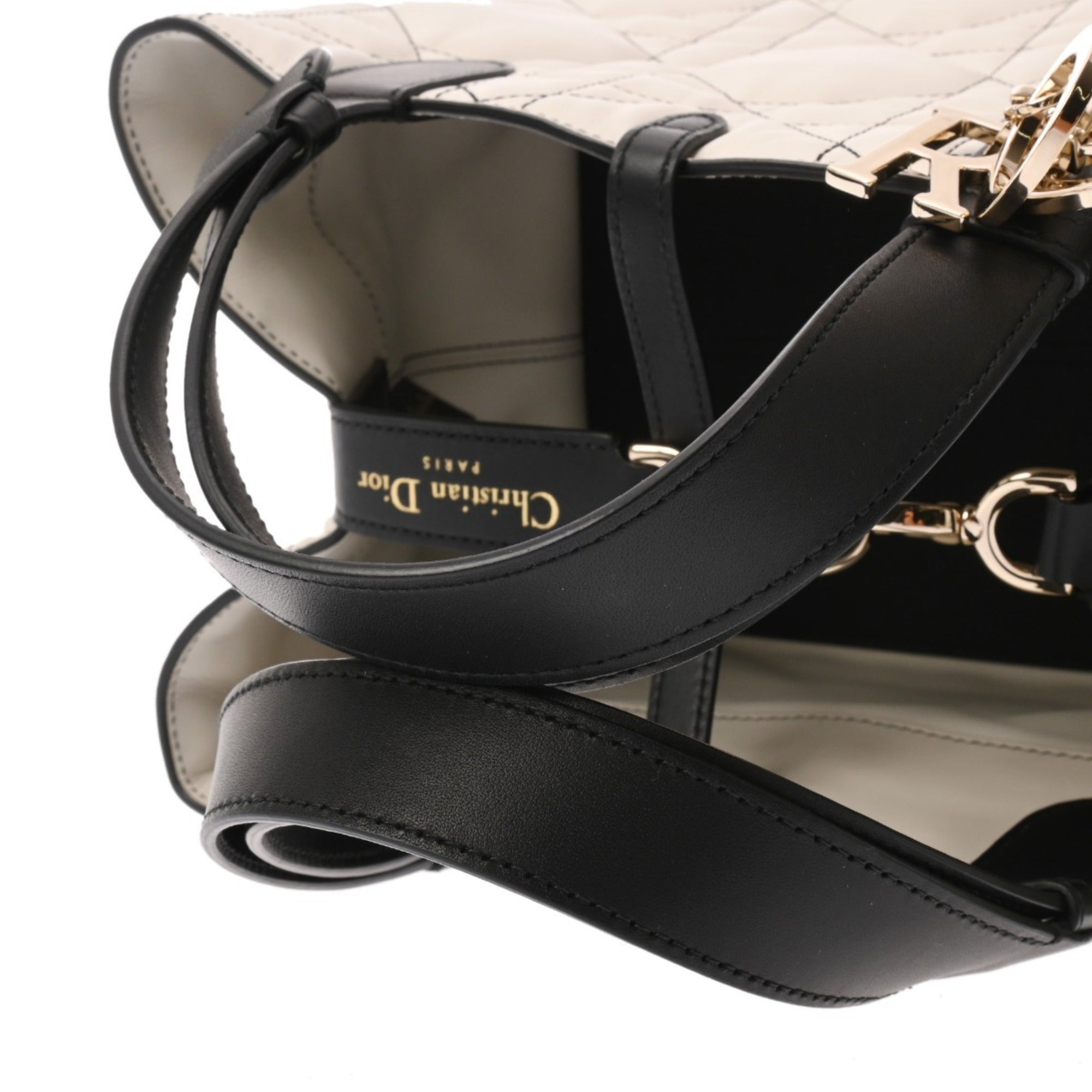 Christian Dior White Leather Handbag (Pre-Owned)