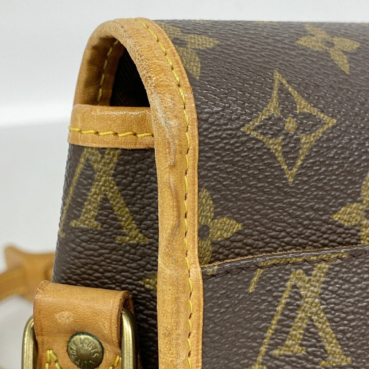 Louis Vuitton Brown Shoulder Bag (Pre-Owned)