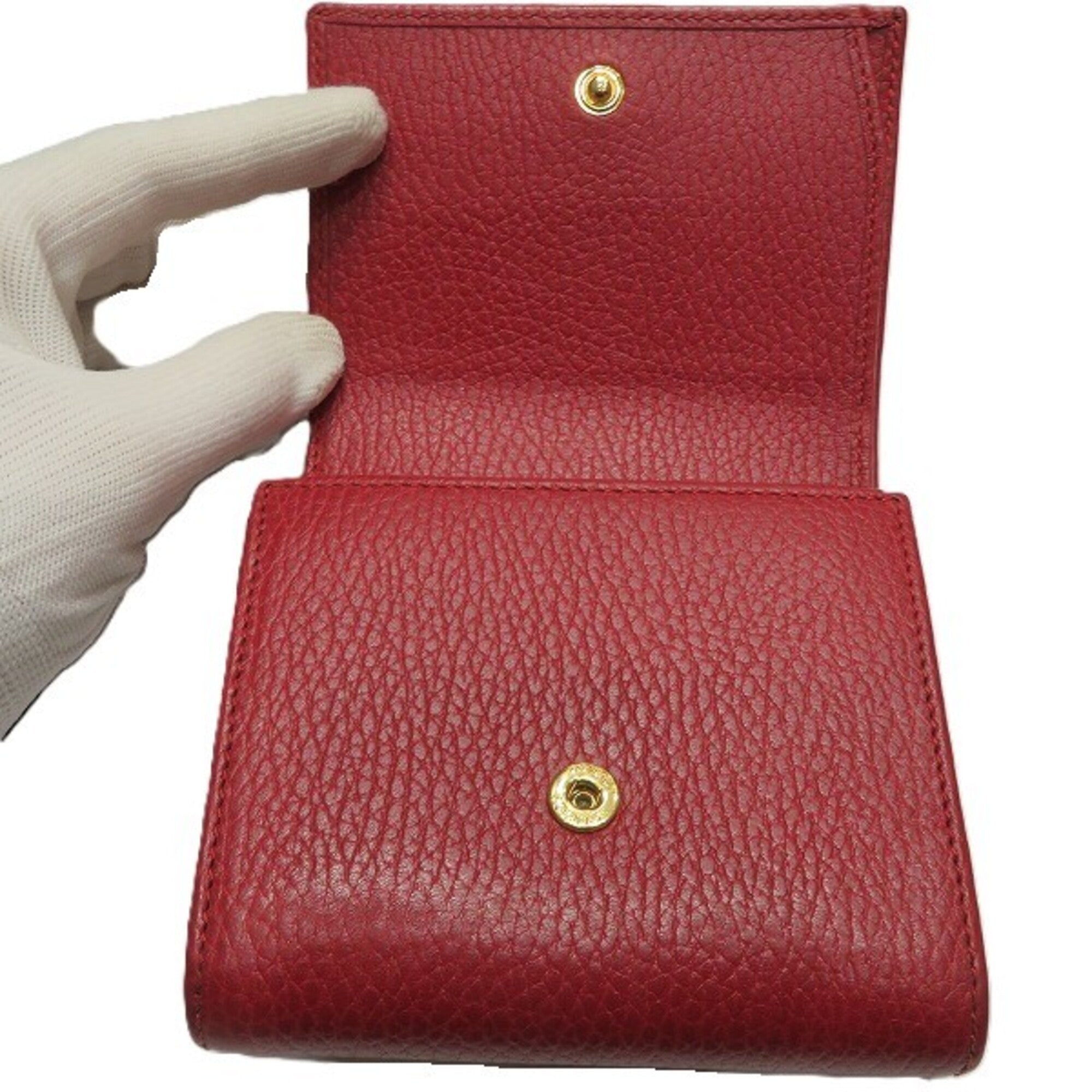 Gucci Red Color Leather Wallet (Bi-Fold) (Pre-Owned)