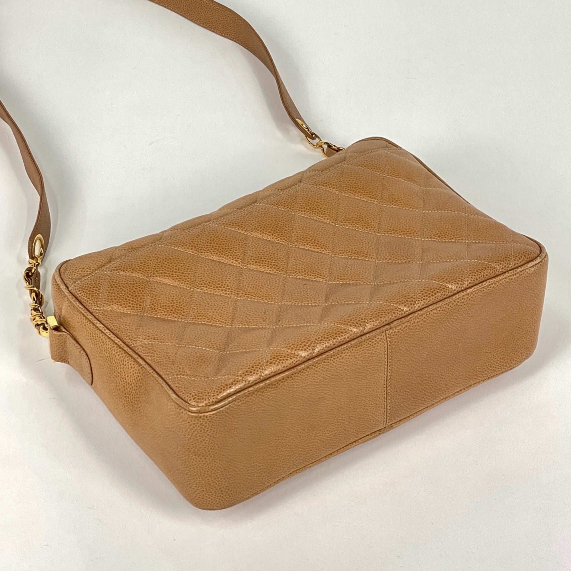 Chanel Beige Grained Calfskin Shoulder Bag (Pre-Owned)