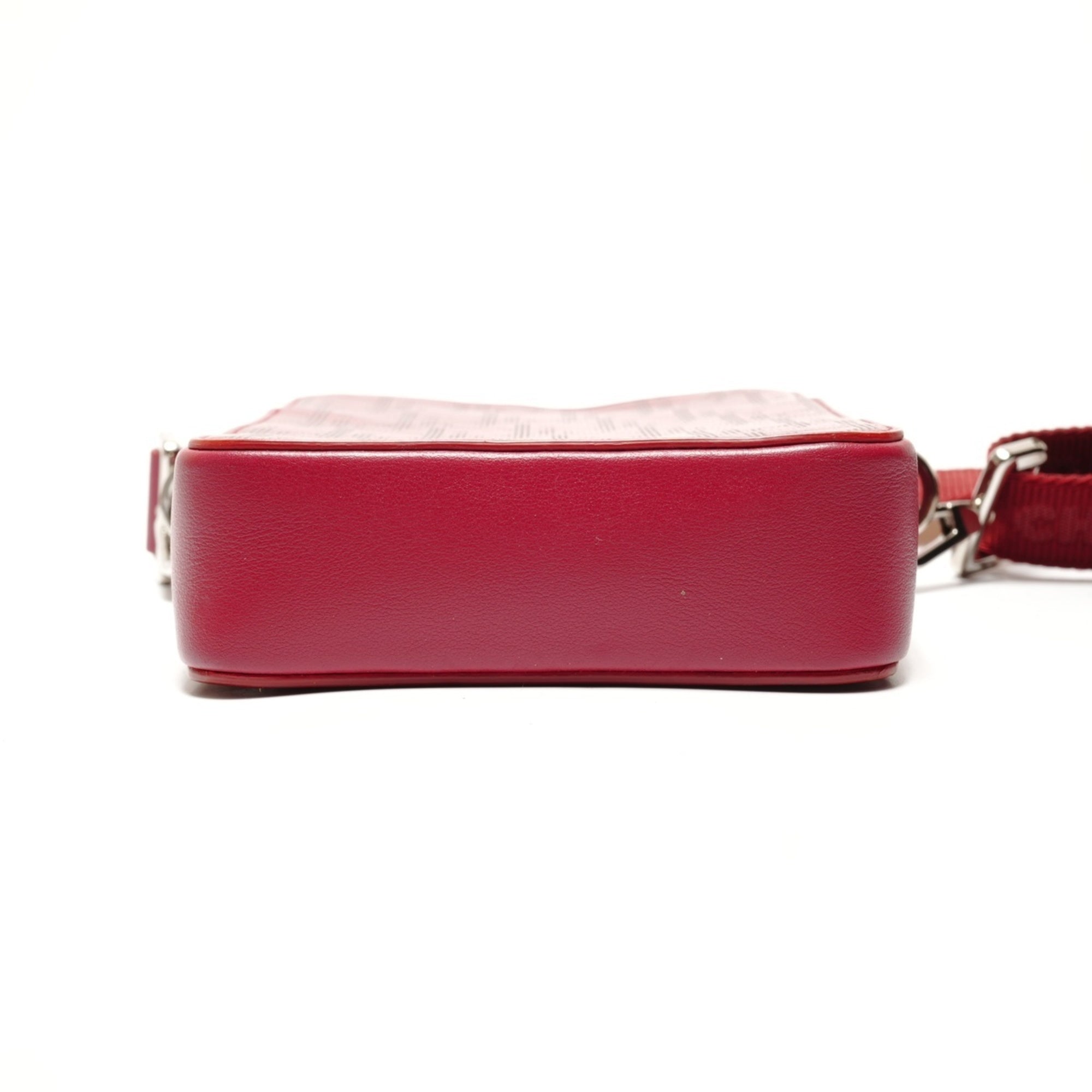 Christian Dior Red Color Shoulder Bag (Pre-Owned)
