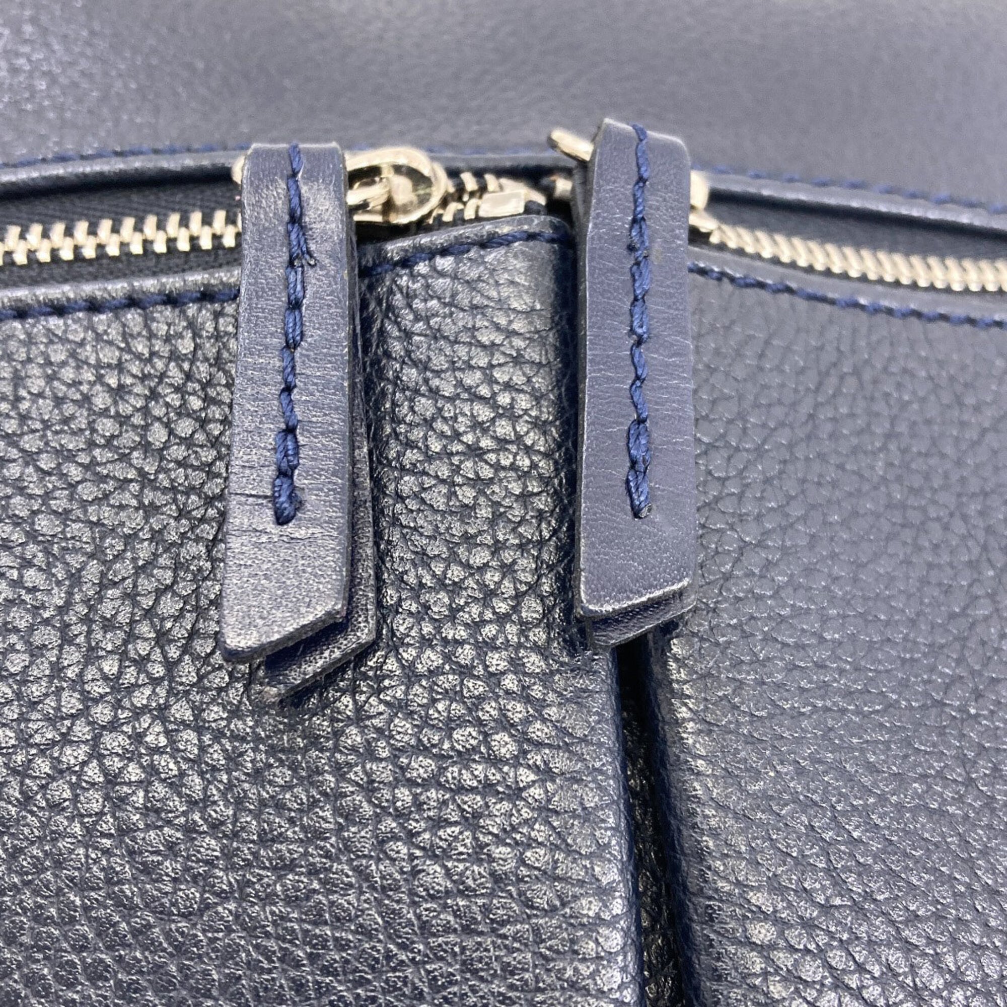 Longchamp Navy Leather Shoulder Bag (Pre-Owned)