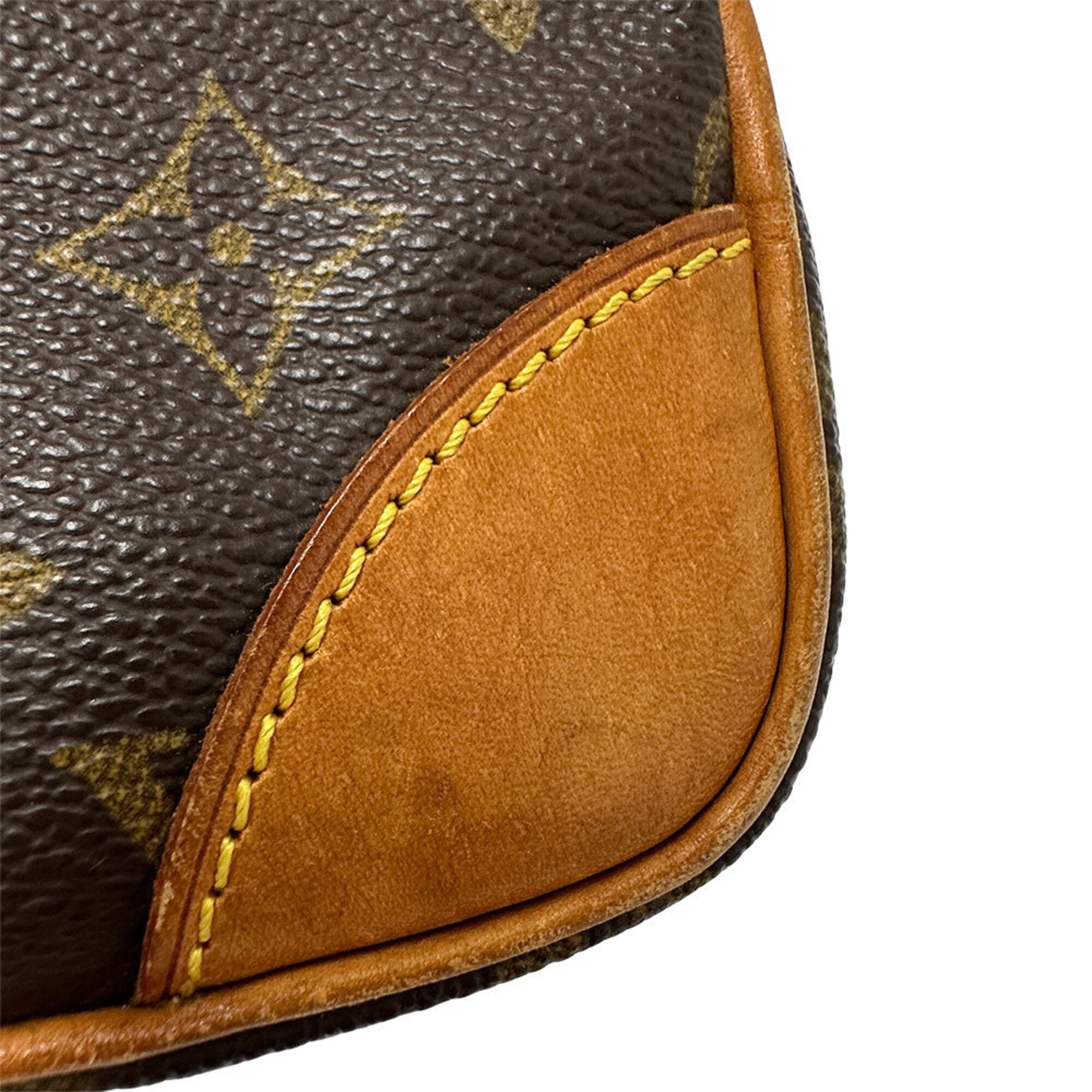 Louis Vuitton Brown Monogram Canvas Shoulder Bag (Pre-Owned)