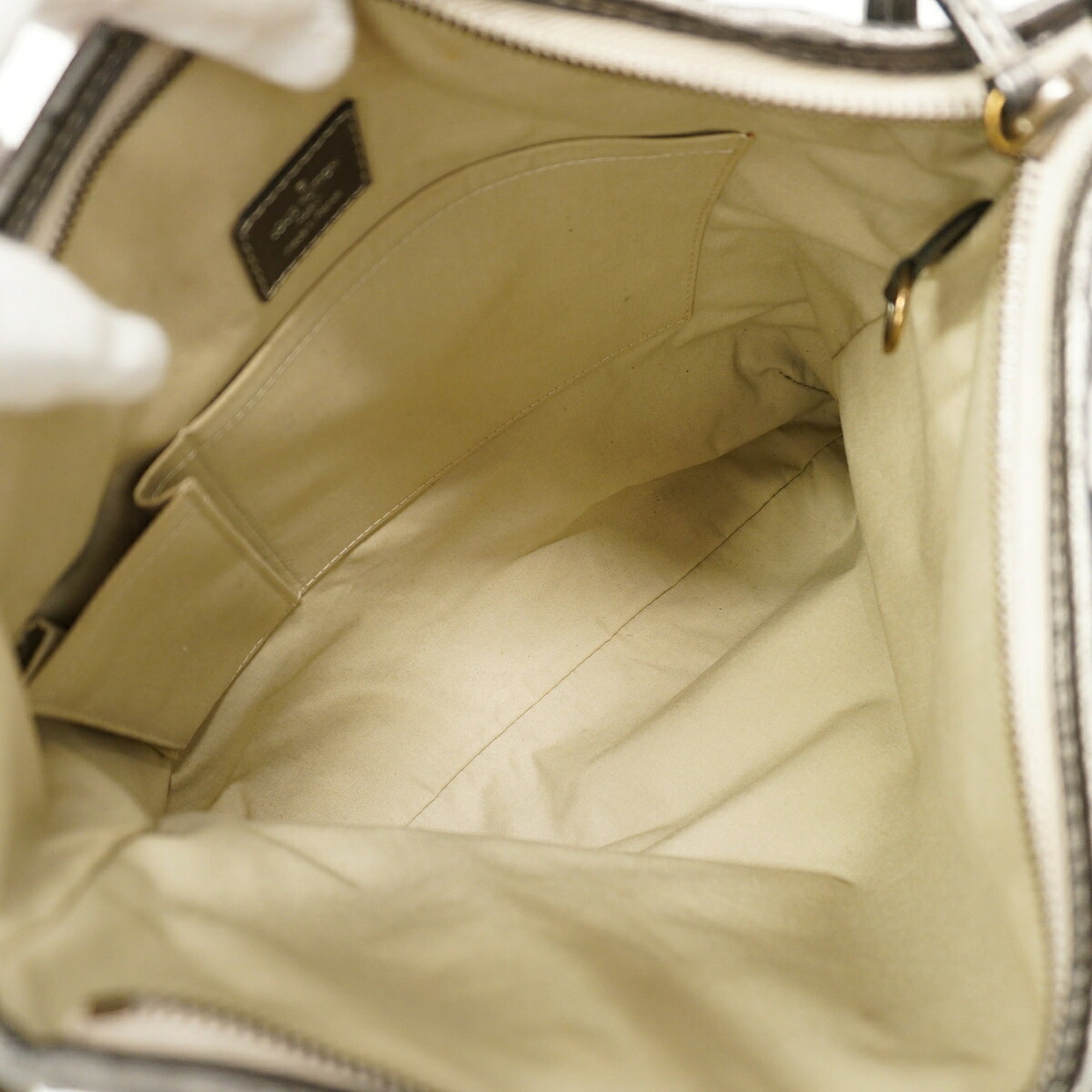 Louis Vuitton Gray Handbag (Pre-Owned)