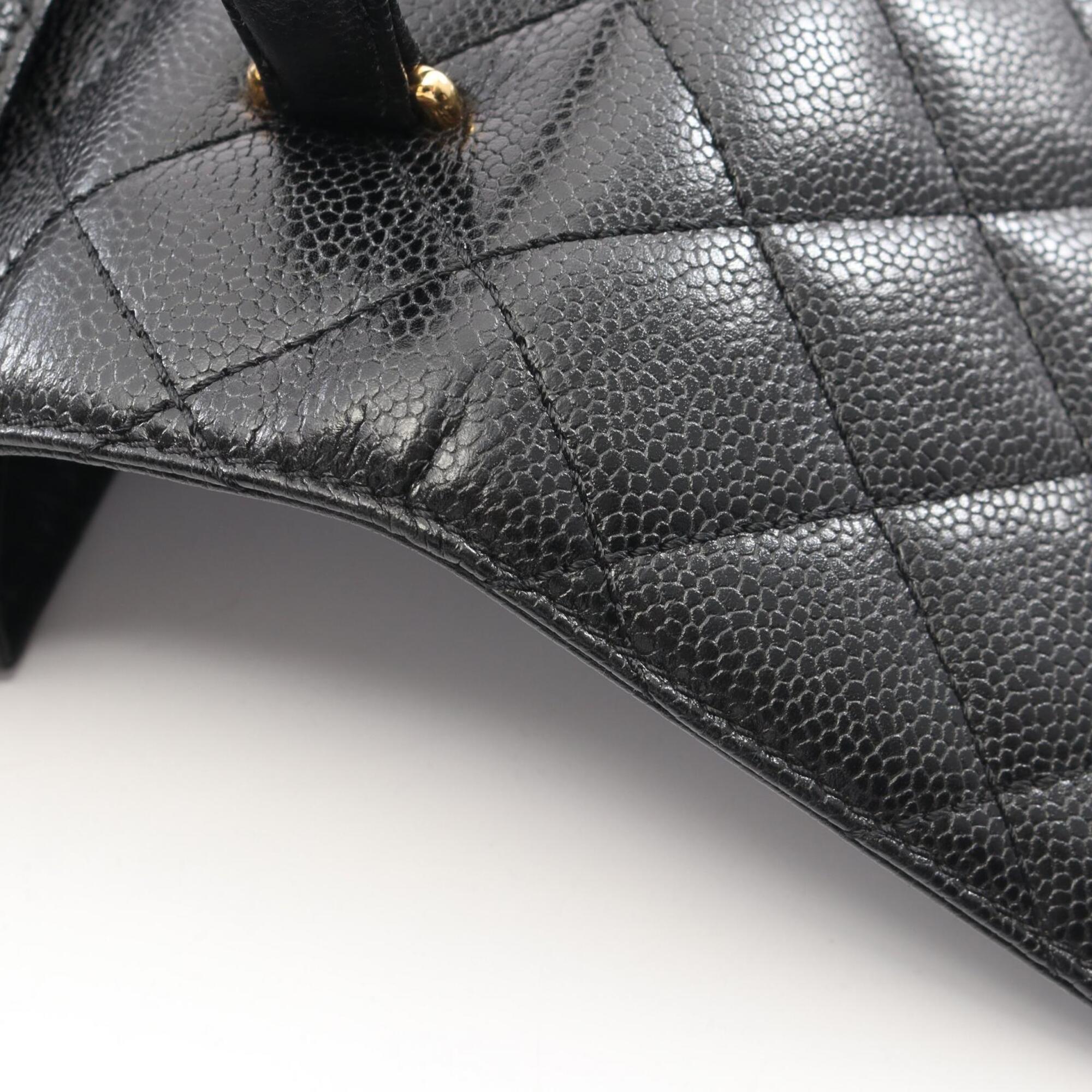 Chanel Black Grained Calfskin Handbag (Pre-Owned)