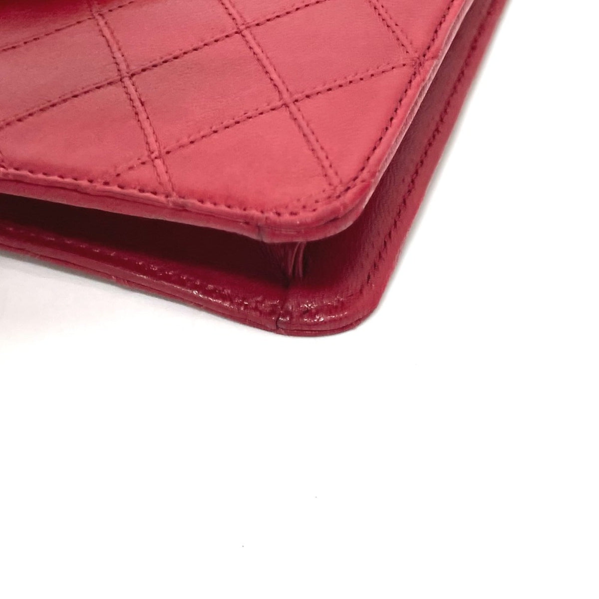 Chanel Red Leather Shoulder Bag (Pre-Owned)