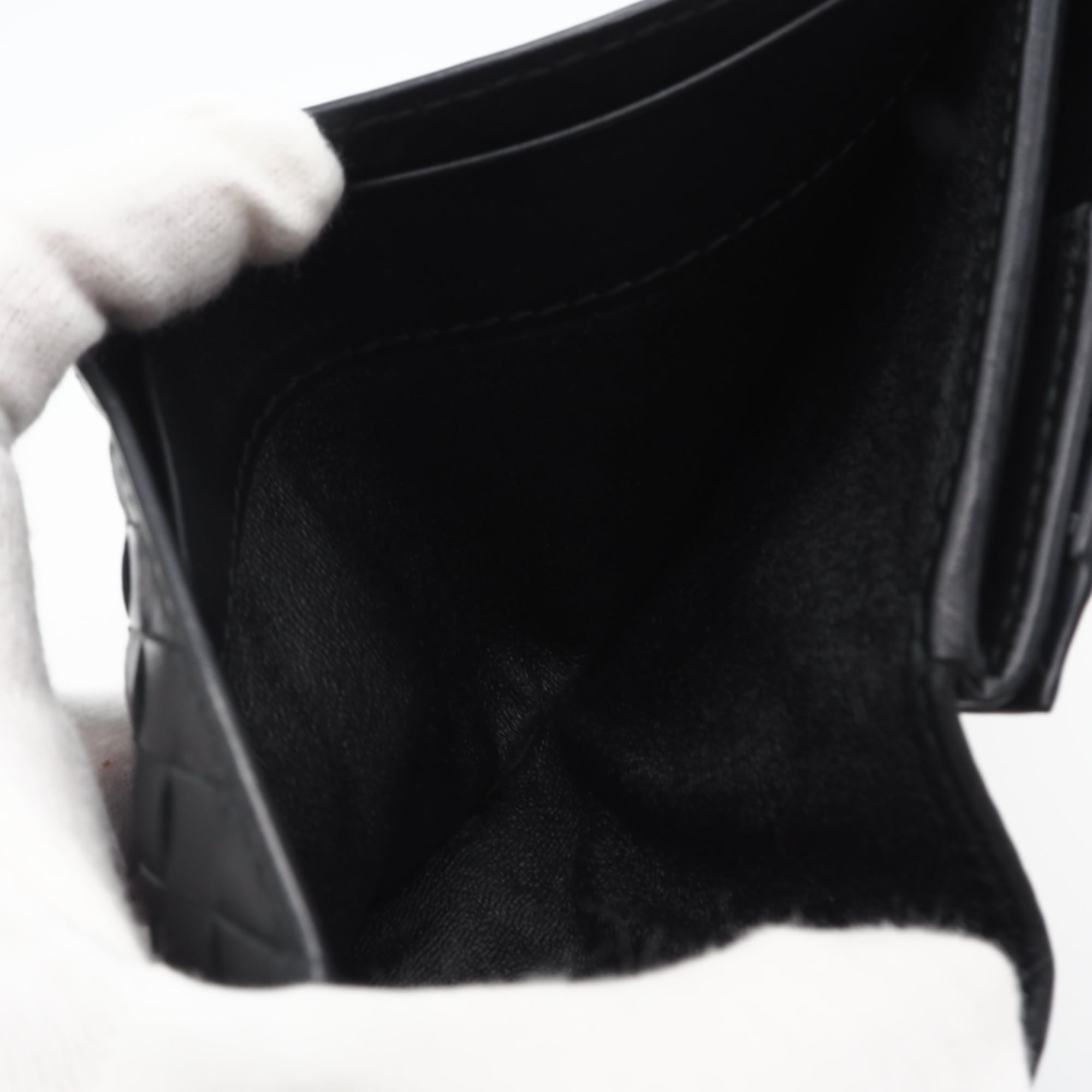 Bottega Veneta Intrecciato Black Leather Wallet (Bi-Fold) (Pre-Owned)