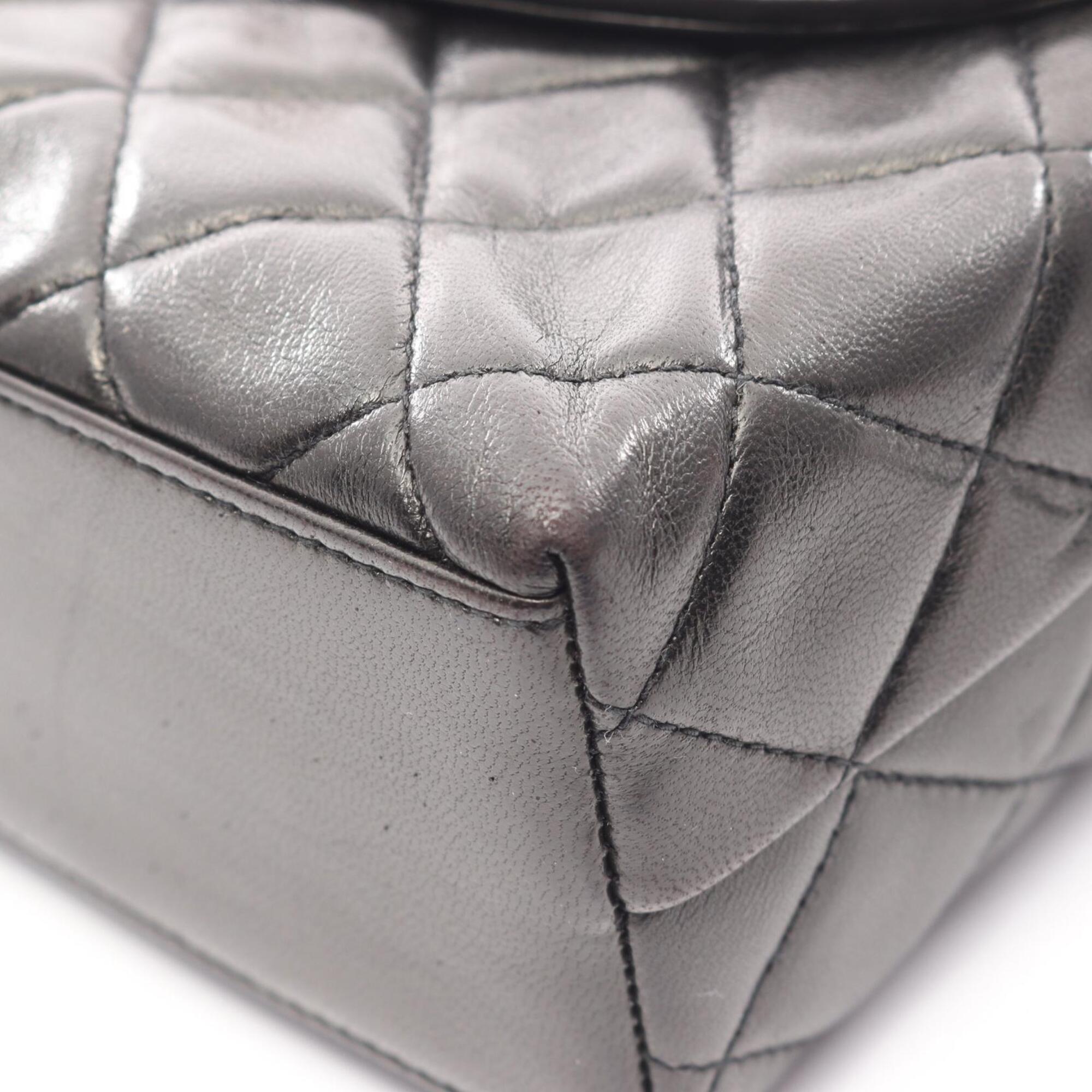Chanel Black Leather Handbag Shoulder Bag (Pre-Owned)