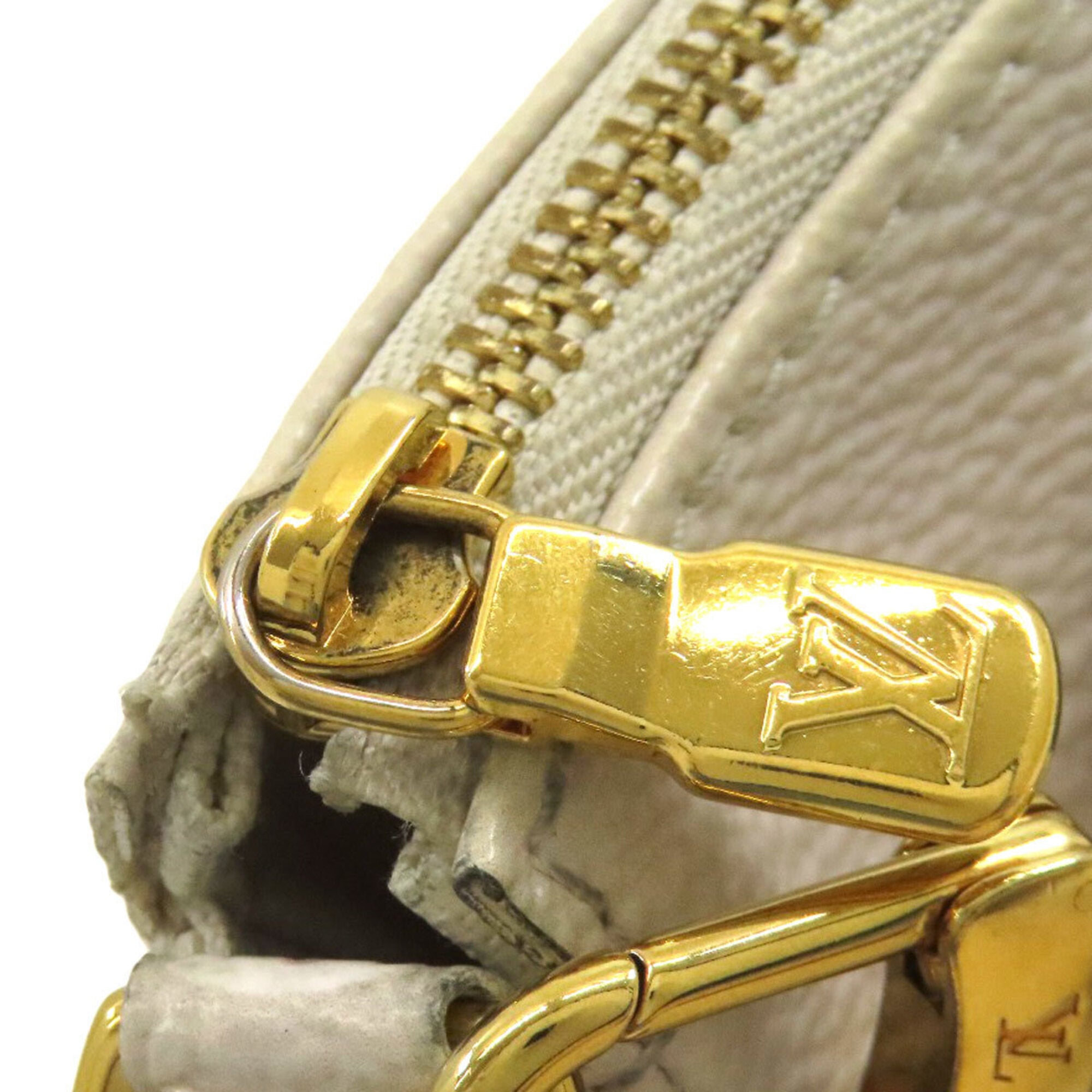 Louis Vuitton Monogram Pink Pochette Shoulder Bag (Pre-Owned)