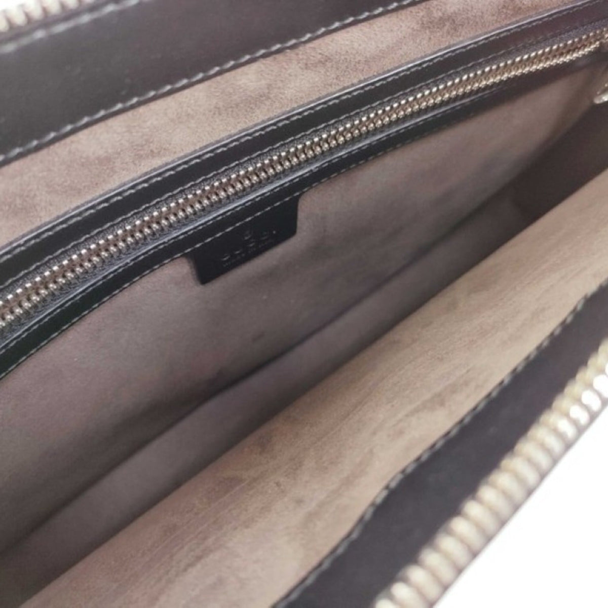 Gucci Guccissima Black Leather Clutch Bag (Pre-Owned)