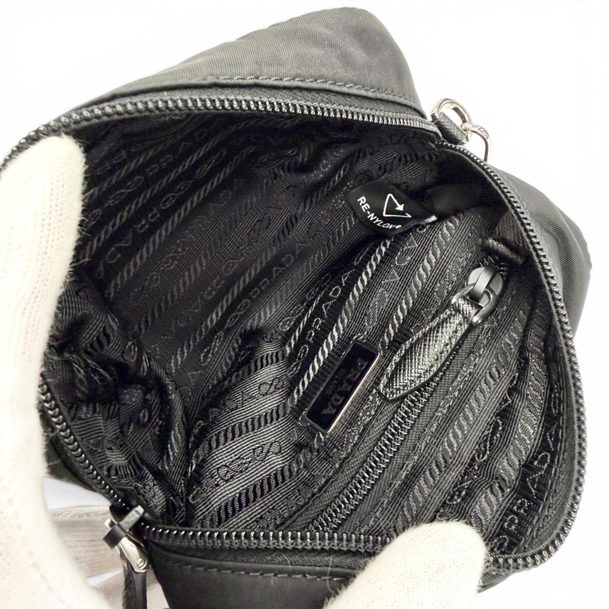 Prada Black Nylon Pouch (Pre-Owned)