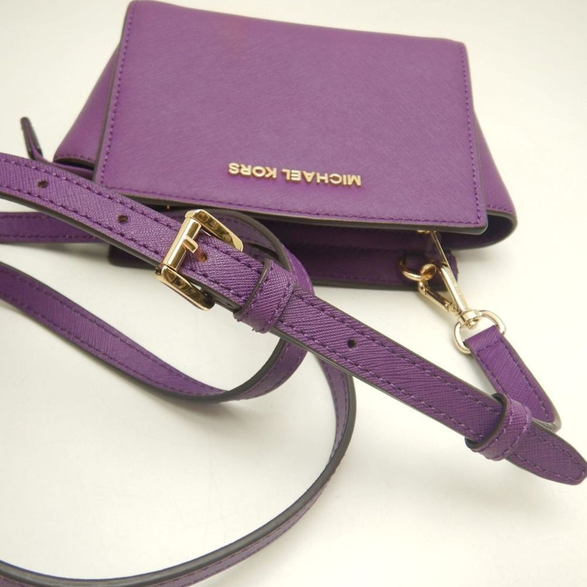 Michael Kors Purple Leather Shoulder Bag (Pre-Owned)