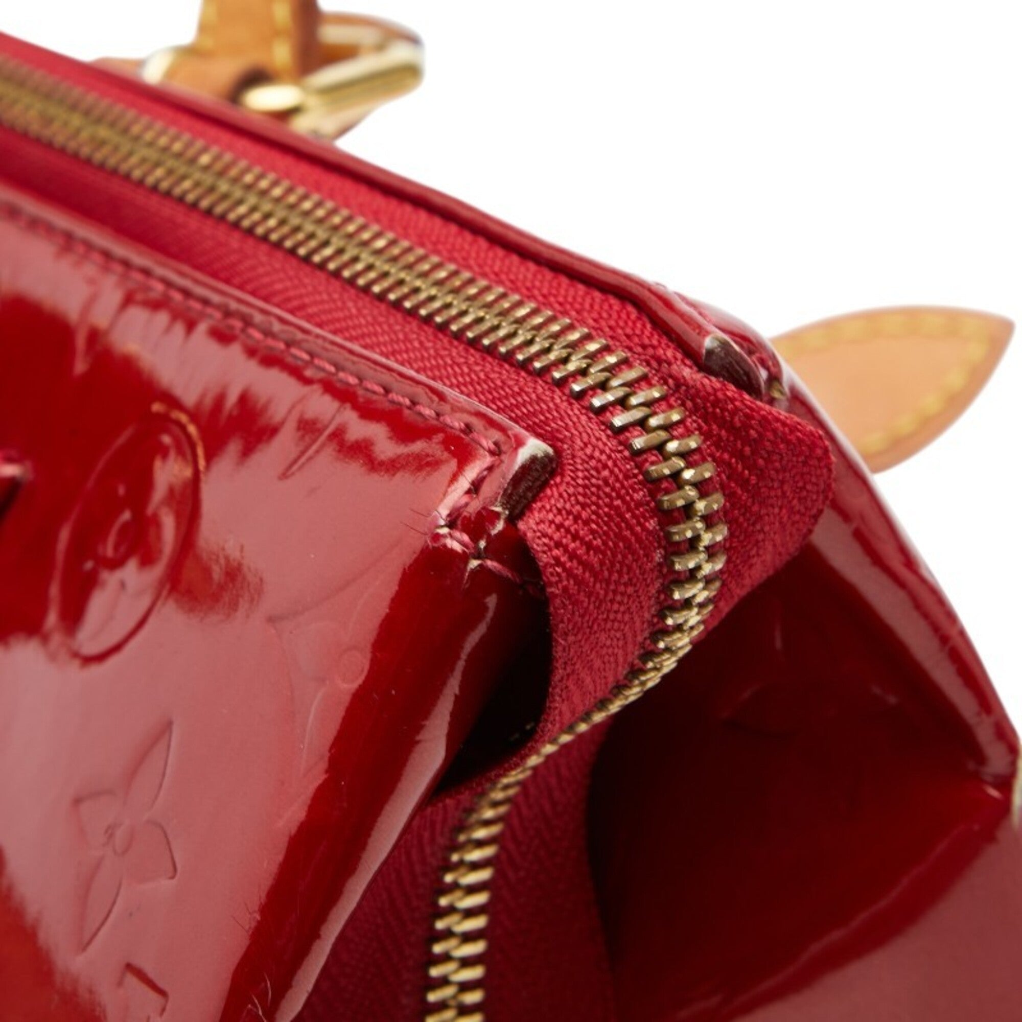 Louis Vuitton Pomme D'amour Red Color Patent Leather Handbag (Pre-Owned)