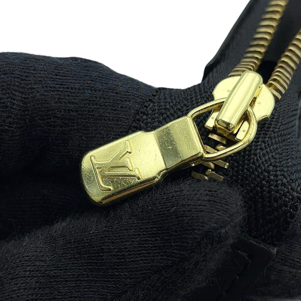 Louis Vuitton Epi Black Noir Epi Leather Handbag Pochette (Pre-Owned)