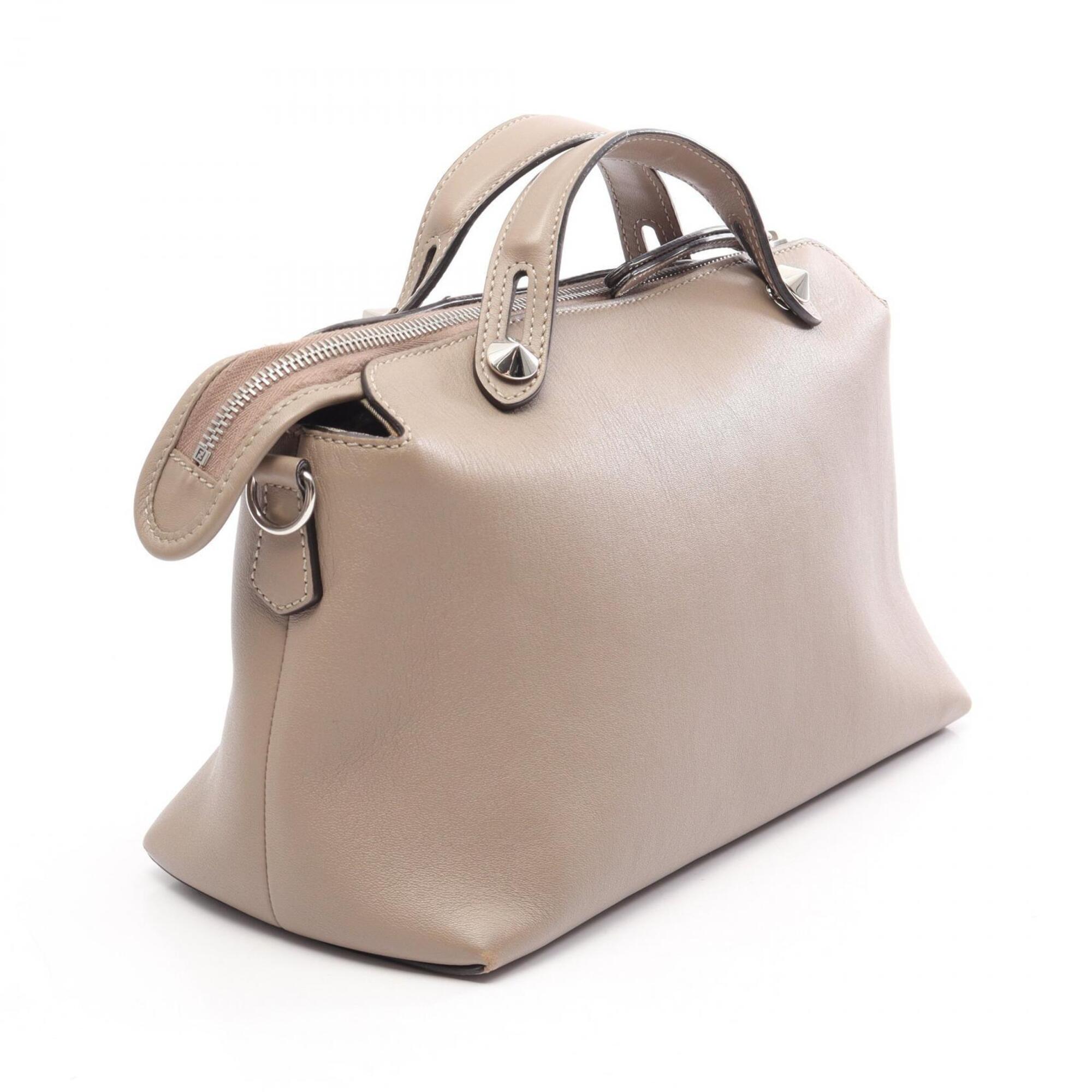 Fendi Beige Leather Handbag (Pre-Owned)
