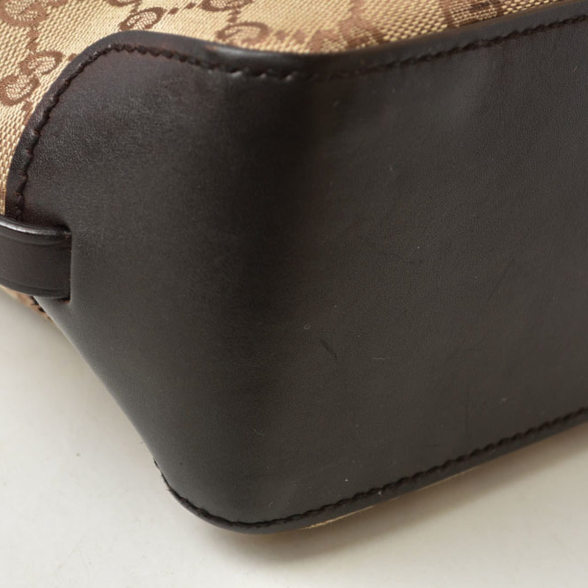 Gucci Beige Brown Gg Canvas Handbag (Pre-Owned)
