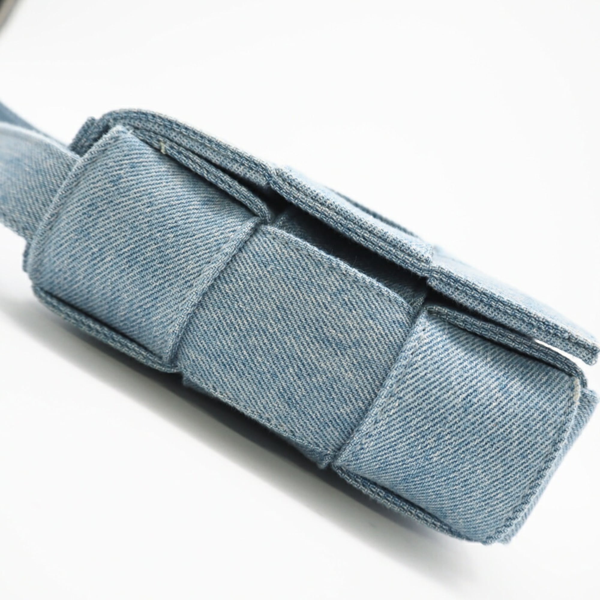 Bottega Veneta Blue Denim Shoulder Bag (Pre-Owned)
