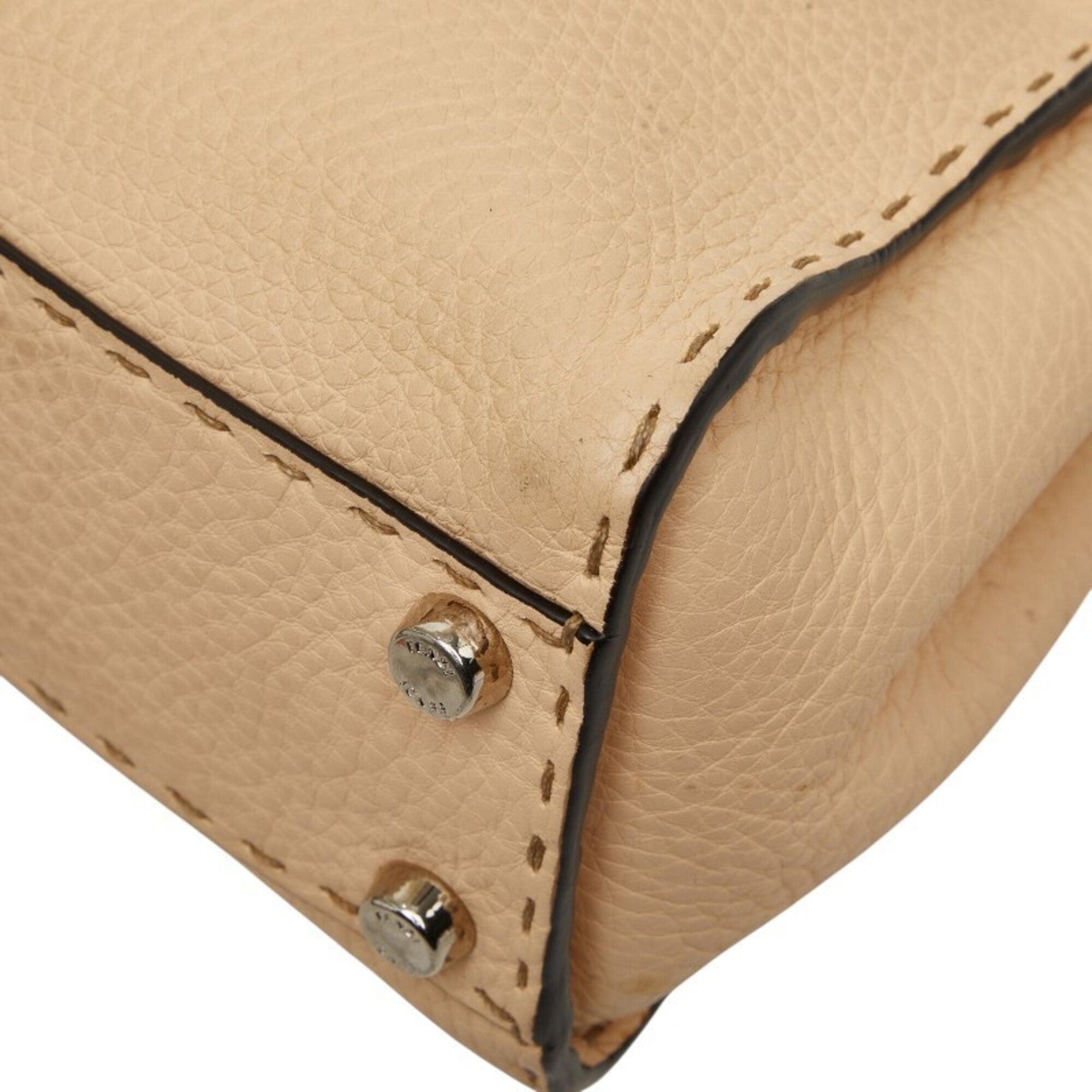 Fendi Beige Leather Handbag Shoulder Bag (Pre-Owned)