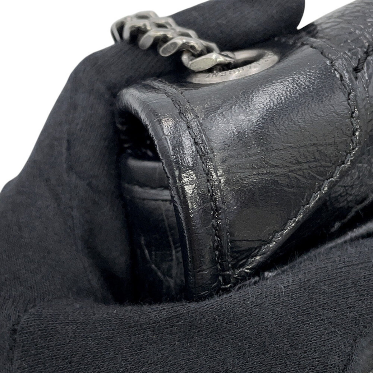 Yves Saint Laurent Black Leather Shoulder Bag (Pre-Owned)
