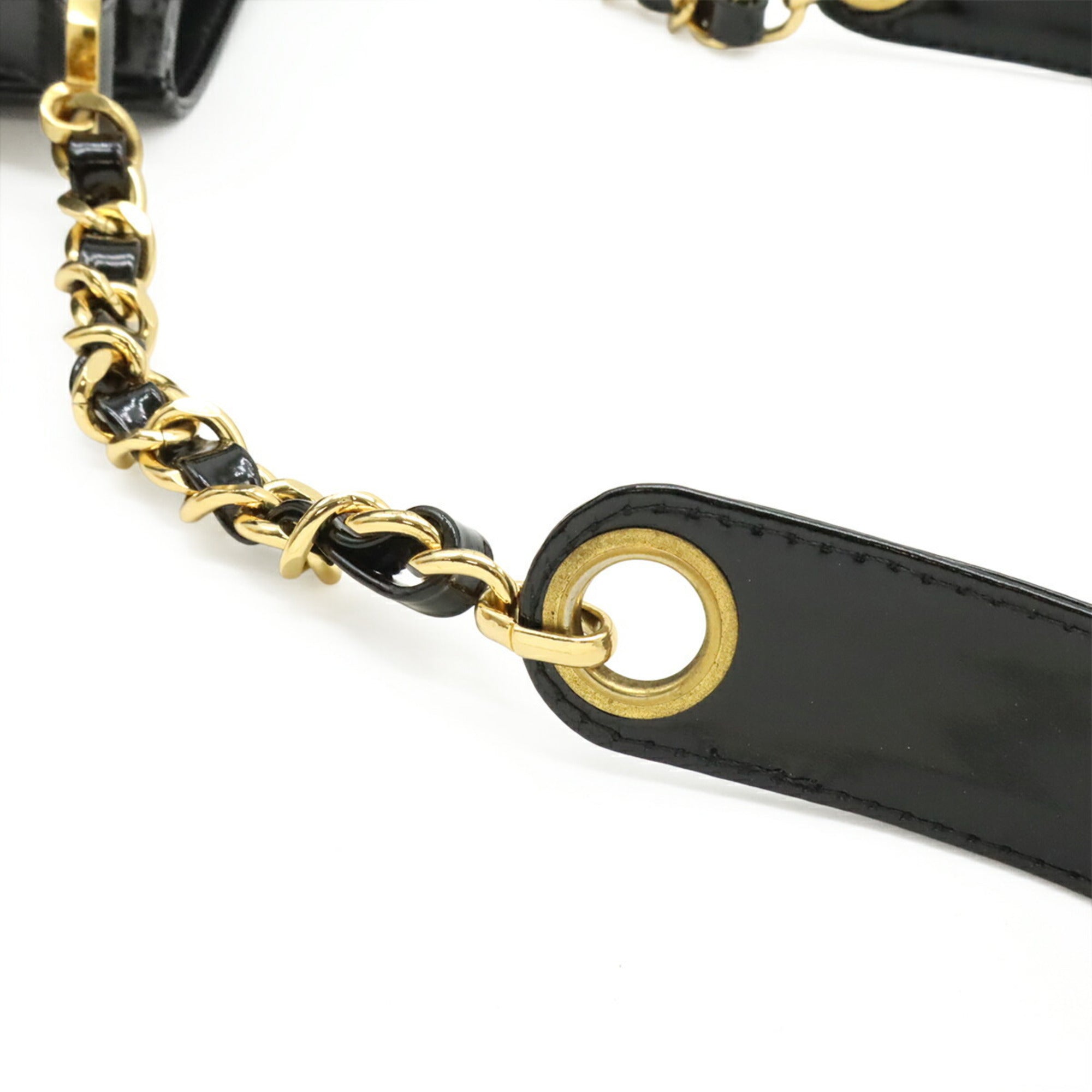 Chanel Black Leather Shoulder Bag (Pre-Owned)