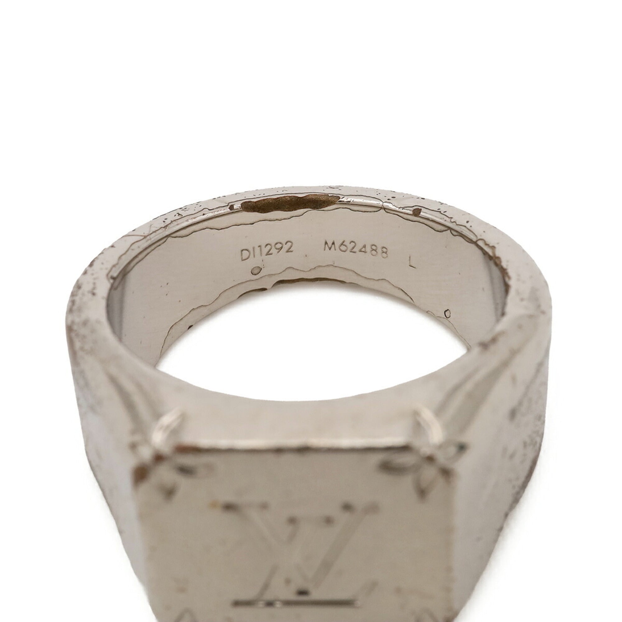 Louis Vuitton Silver Metal Band Ring (Pre-Owned)
