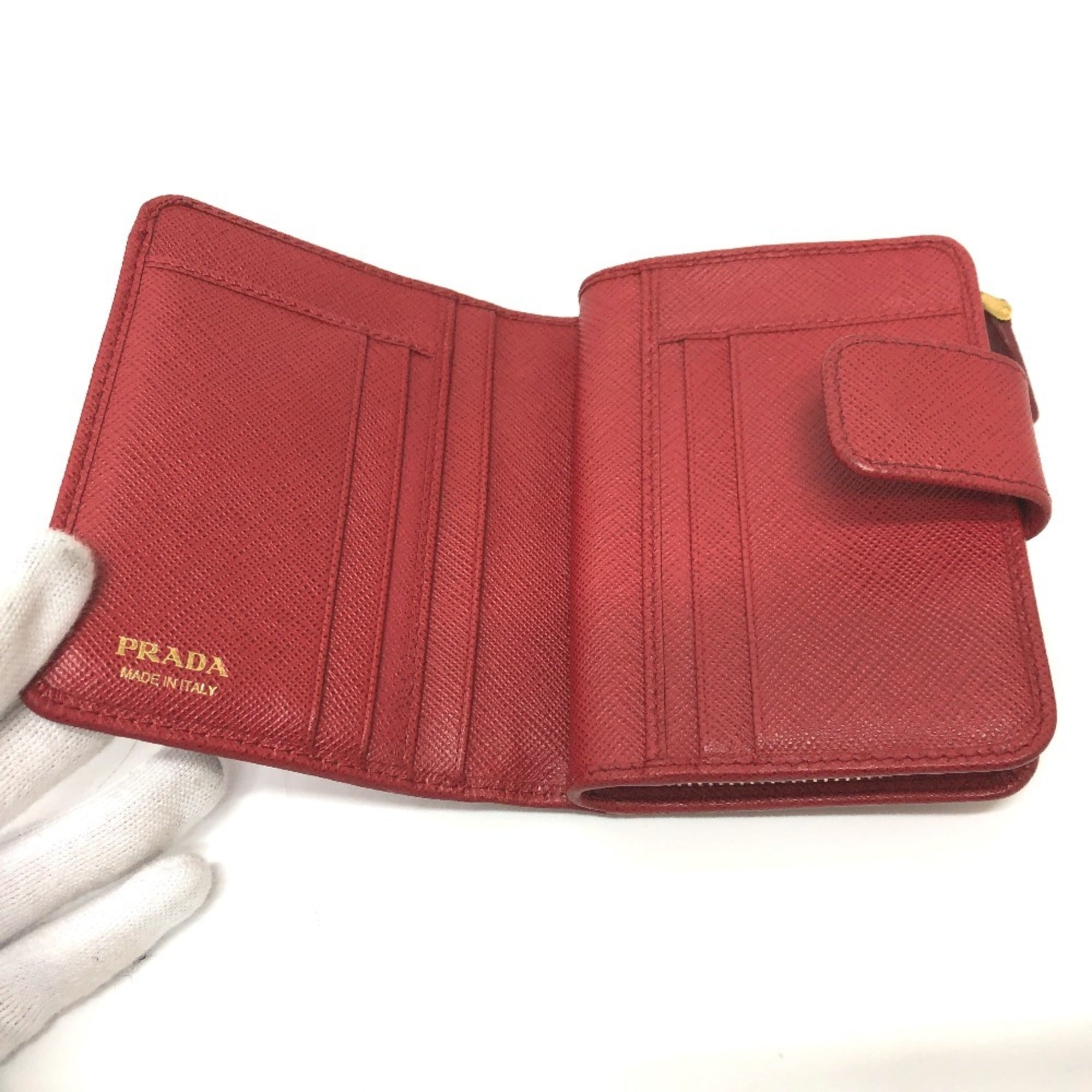 Prada Red Color Saffiano Wallet (Bi-Fold) (Pre-Owned)