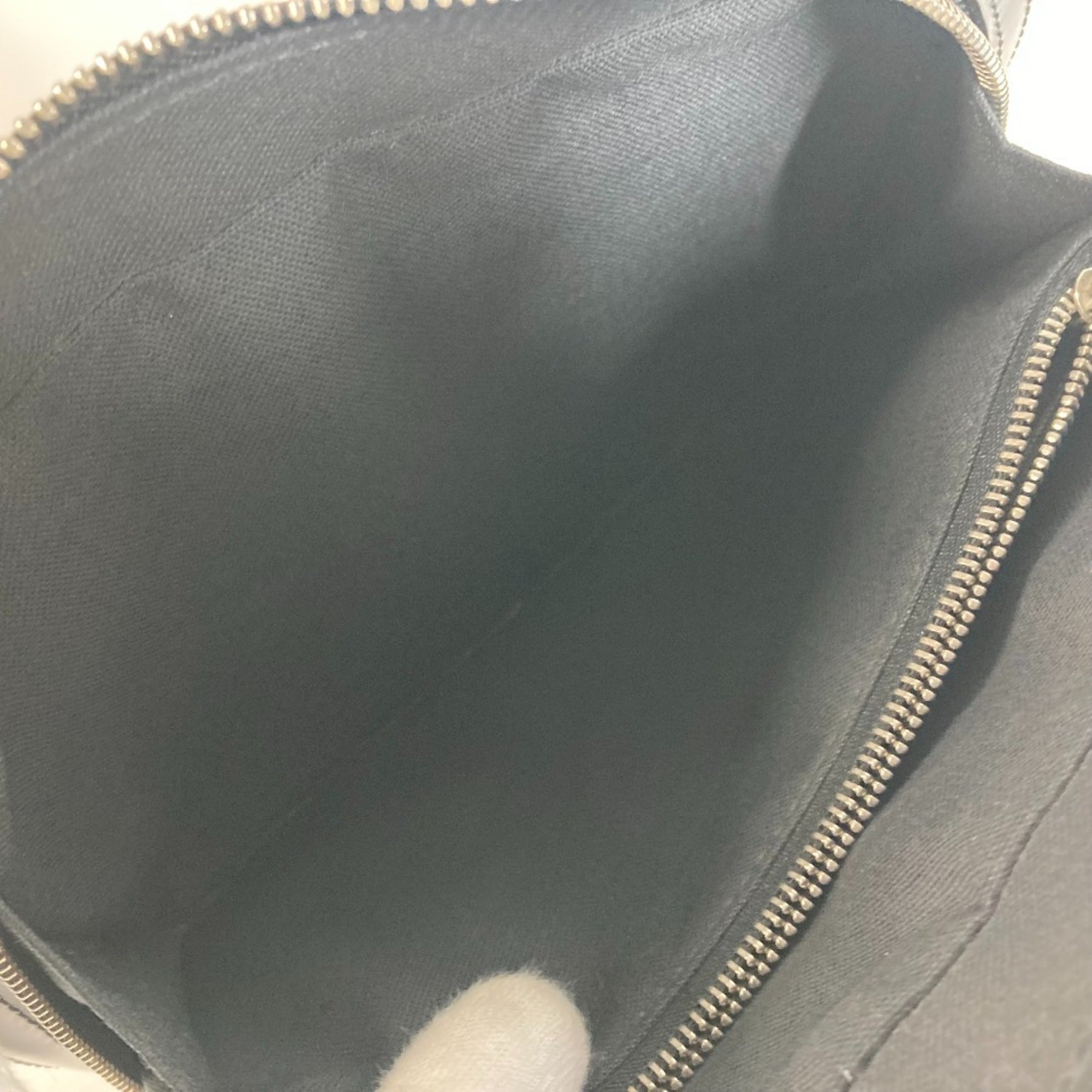 Louis Vuitton Black Noir Epi Leather Clutch Bag (Pre-Owned)