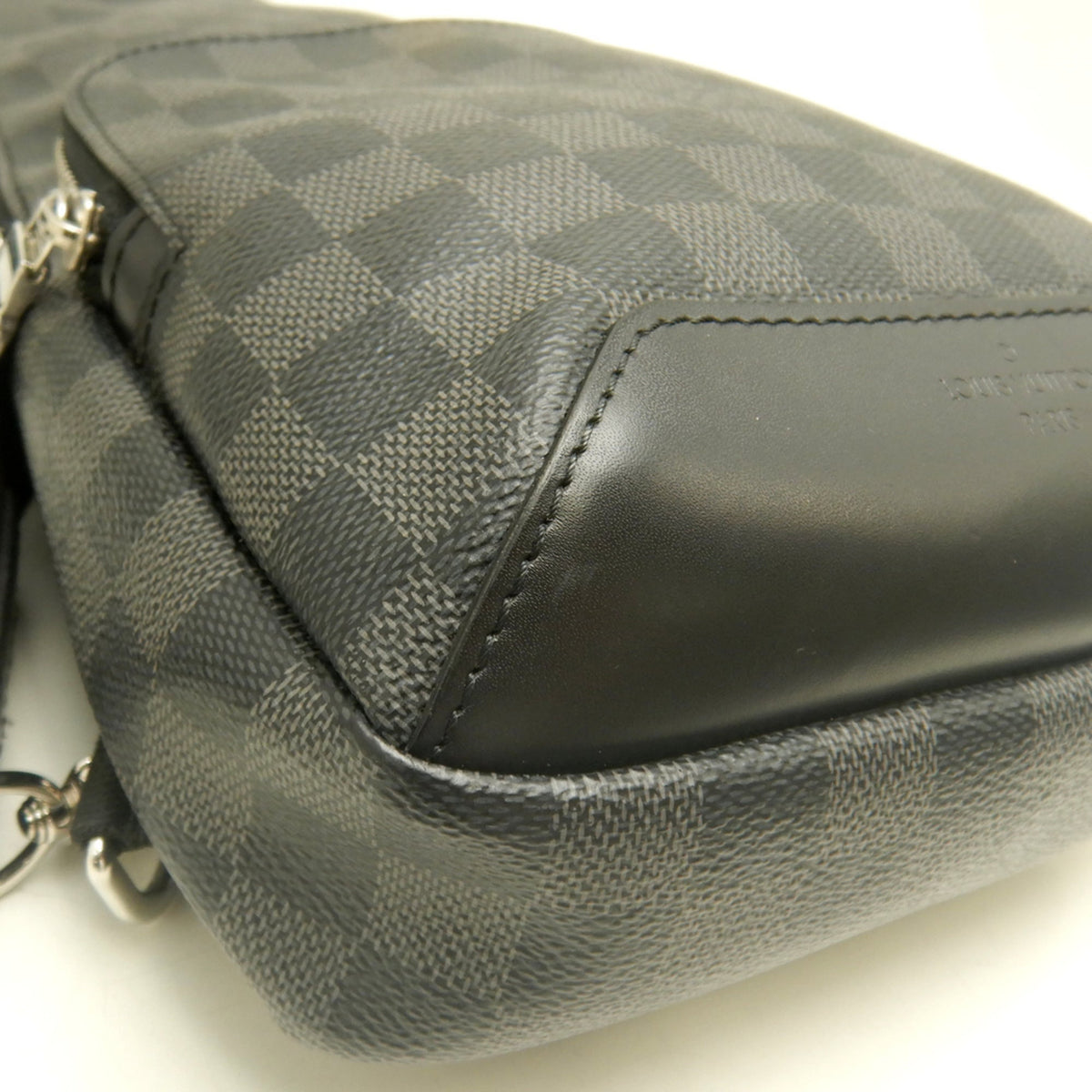 Louis Vuitton Damier Graphite Noir Damier Graphite Sling Bag (Pre-Owned)