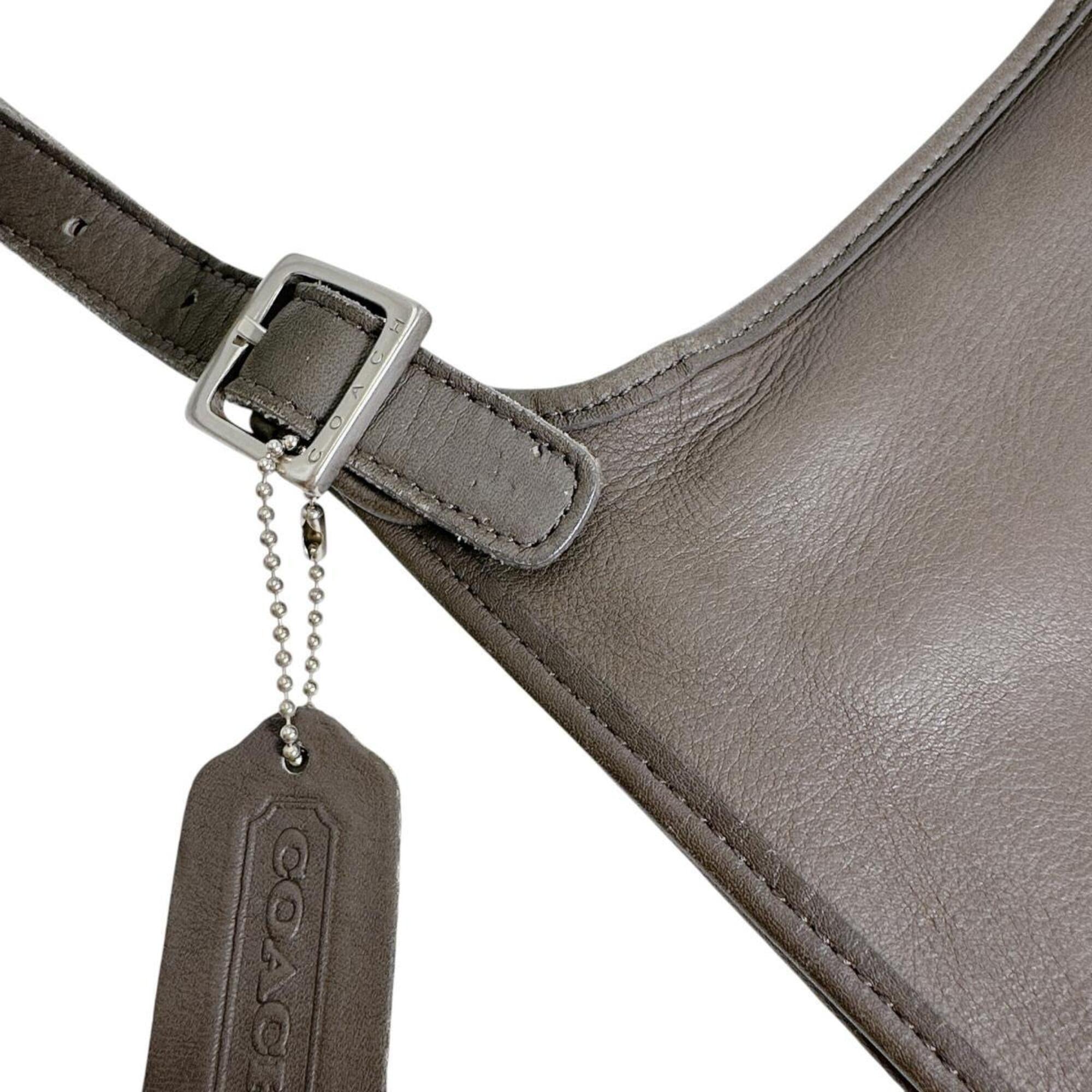 Coach Black Leather Handbag Shoulder Bag (Pre-Owned)
