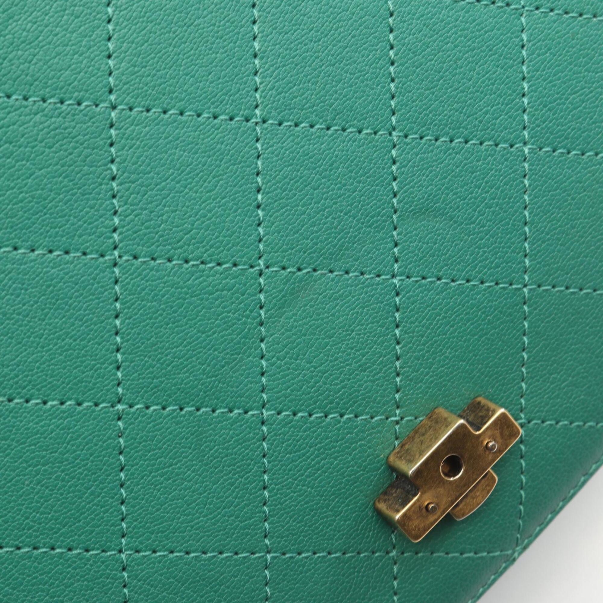 Chanel Green Leather Handbag Shoulder Bag (Pre-Owned)