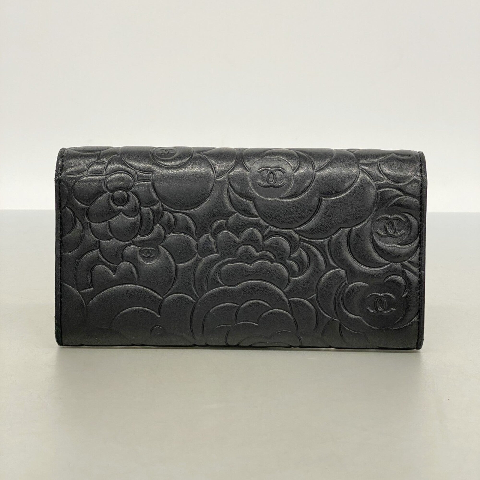 Chanel Black Leather Long Wallet (Bi-Fold) (Pre-Owned)