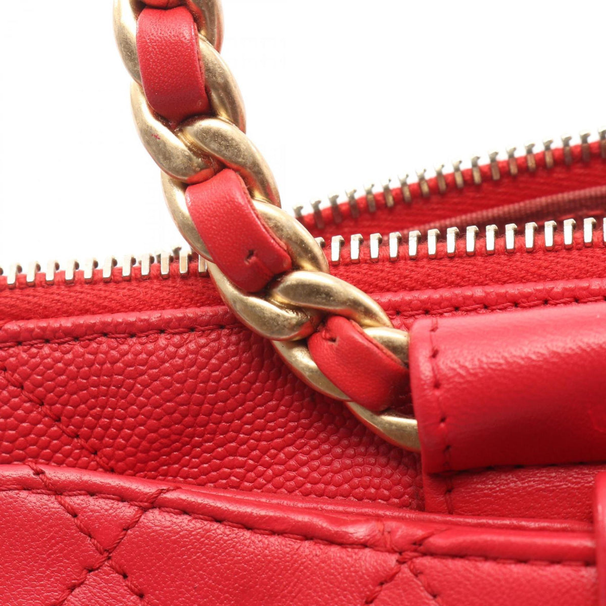 Chanel Red Color Leather Leather Shoulder Bag (Pre-Owned)