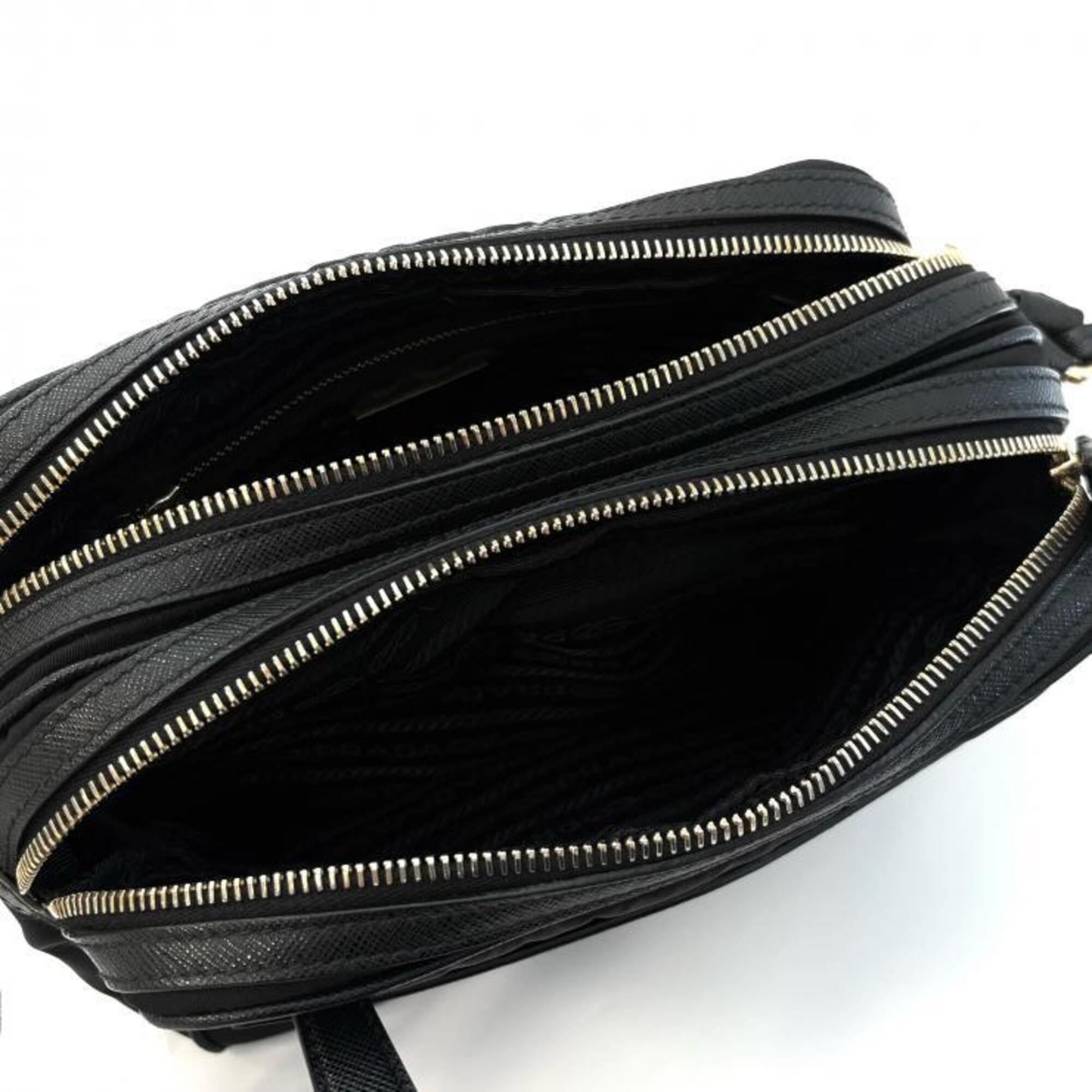 Prada Black Nylon Shoulder Bag (Pre-Owned)