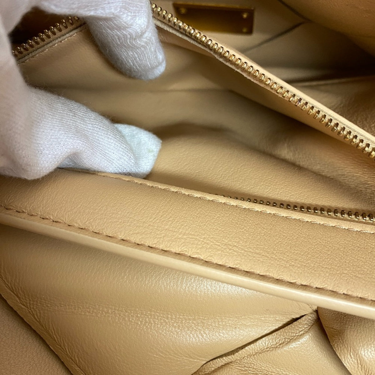 Bottega Veneta Beige Leather Shoulder Bag (Pre-Owned)